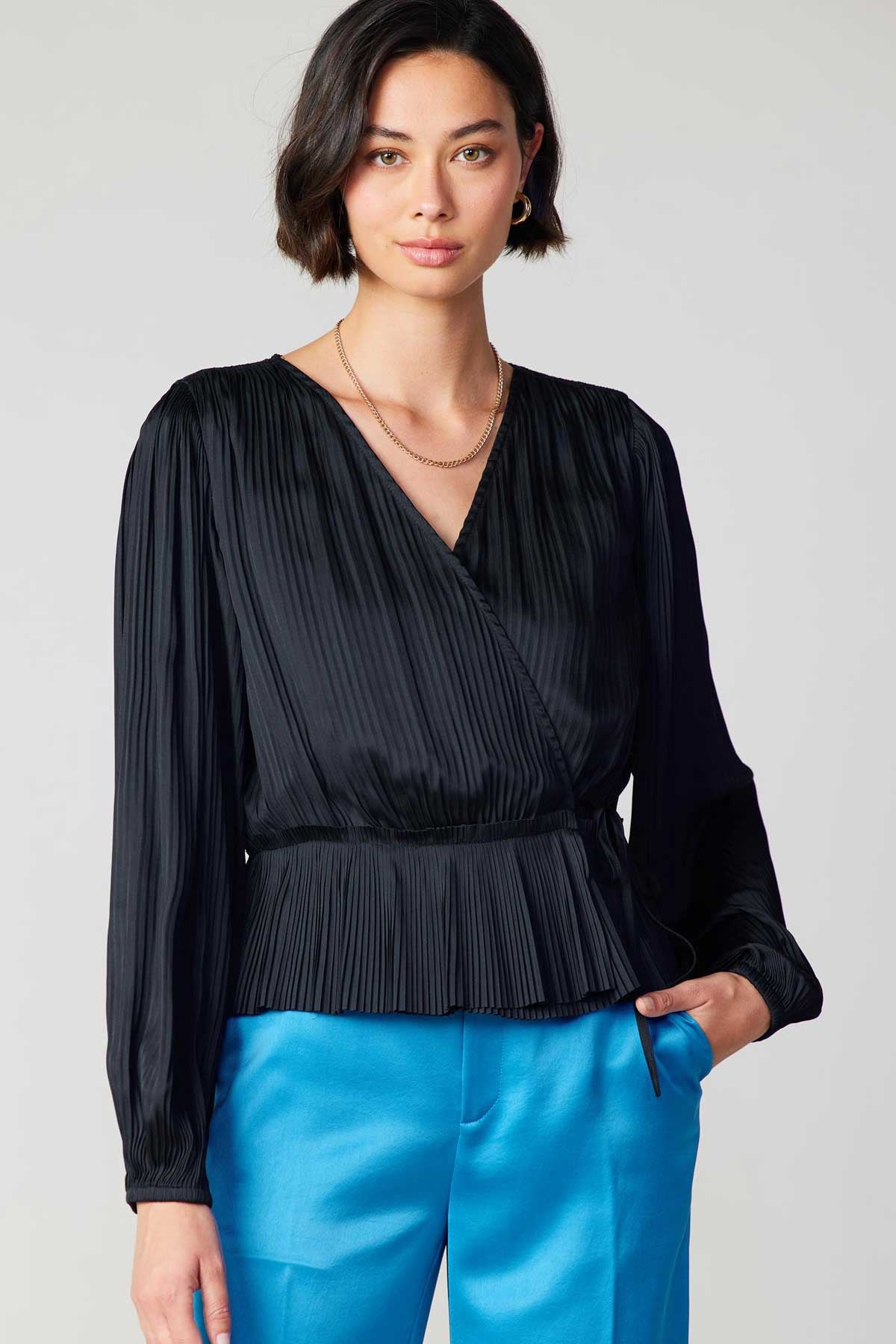 TOP BLACK