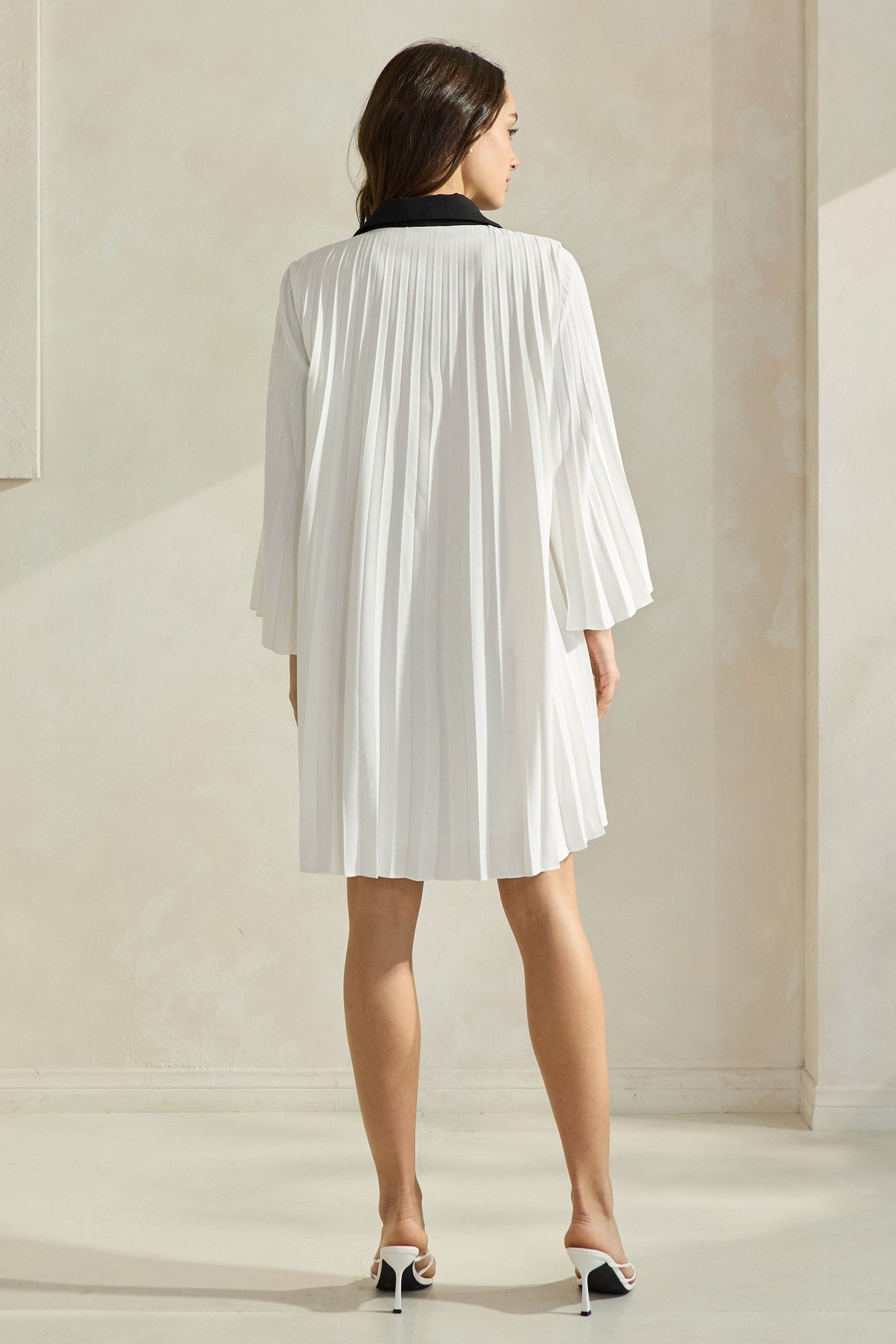 DRESS WHITE