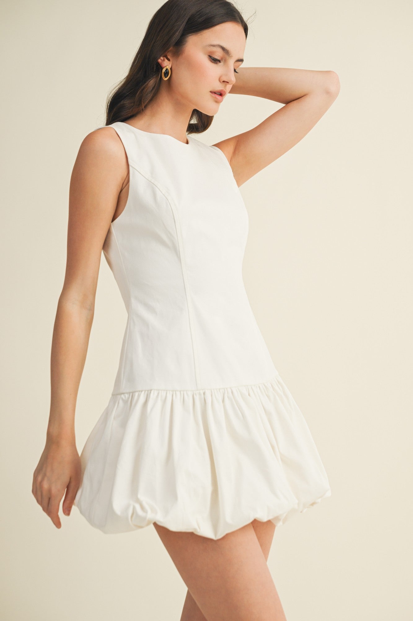 DRESS WHITE