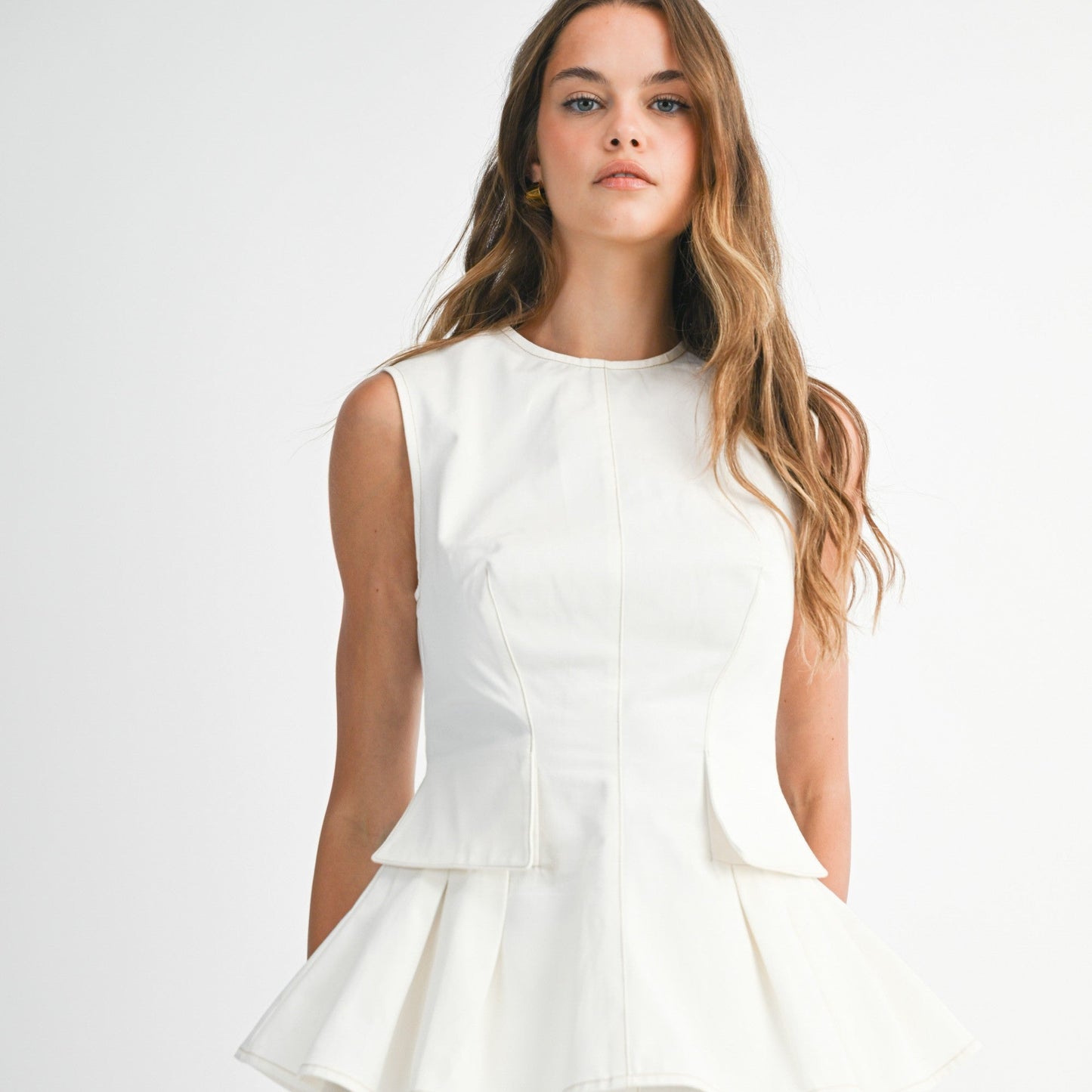 SET. PANTS & TOP OFF WHITE