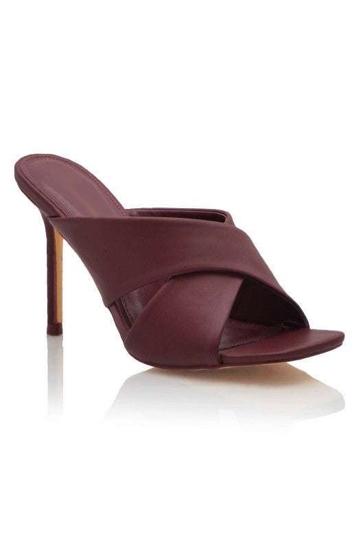 HEELS BROWN