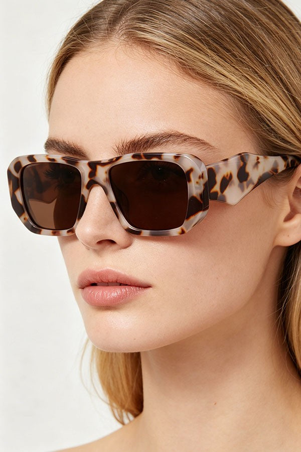 SUNGLASSES BLOCK