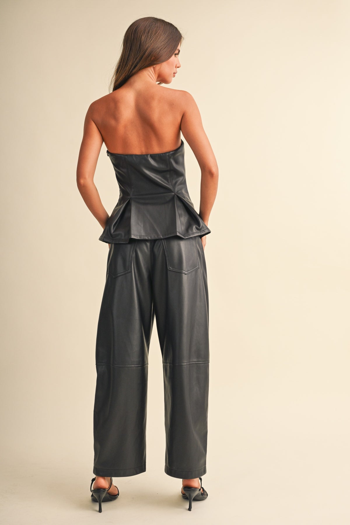SET.TOP & PANTS LEATH