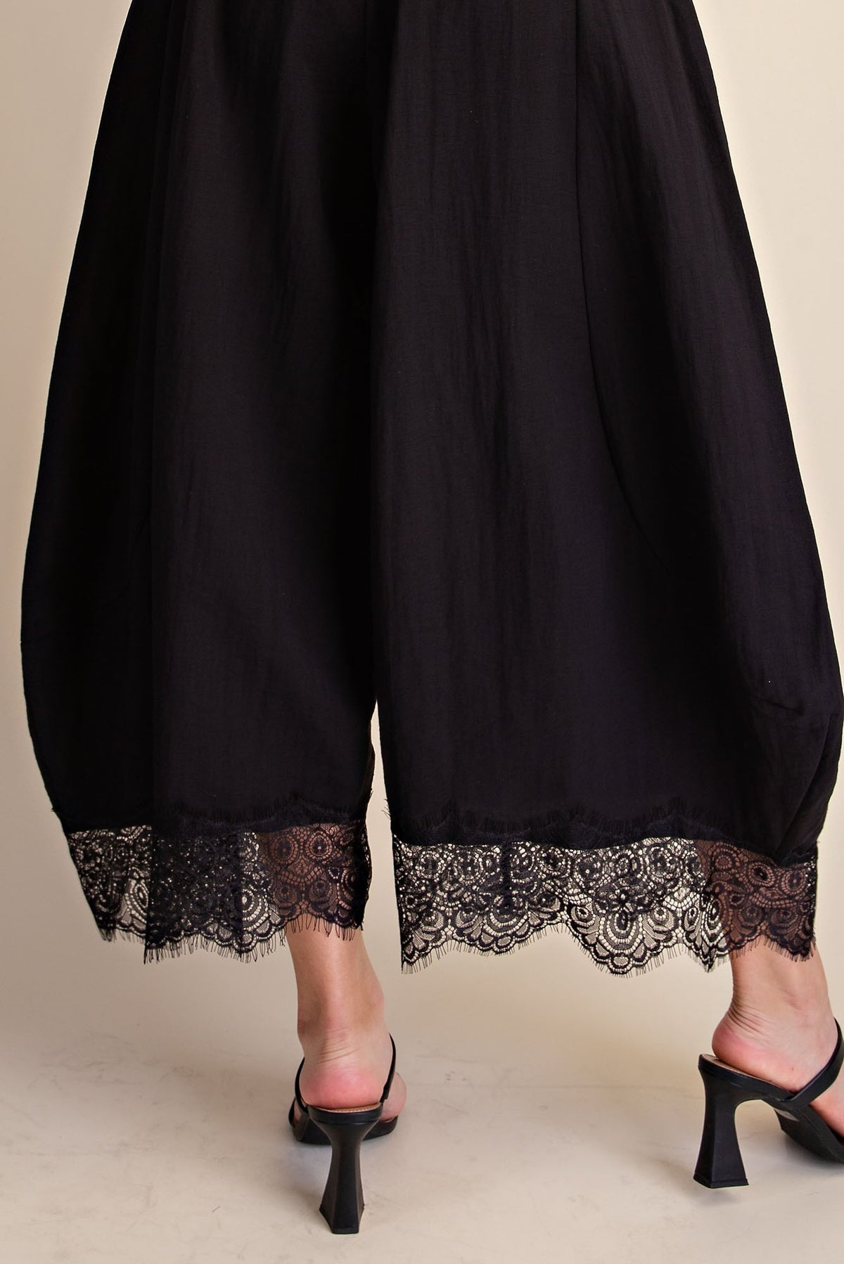 PANTS BLACK LACE
