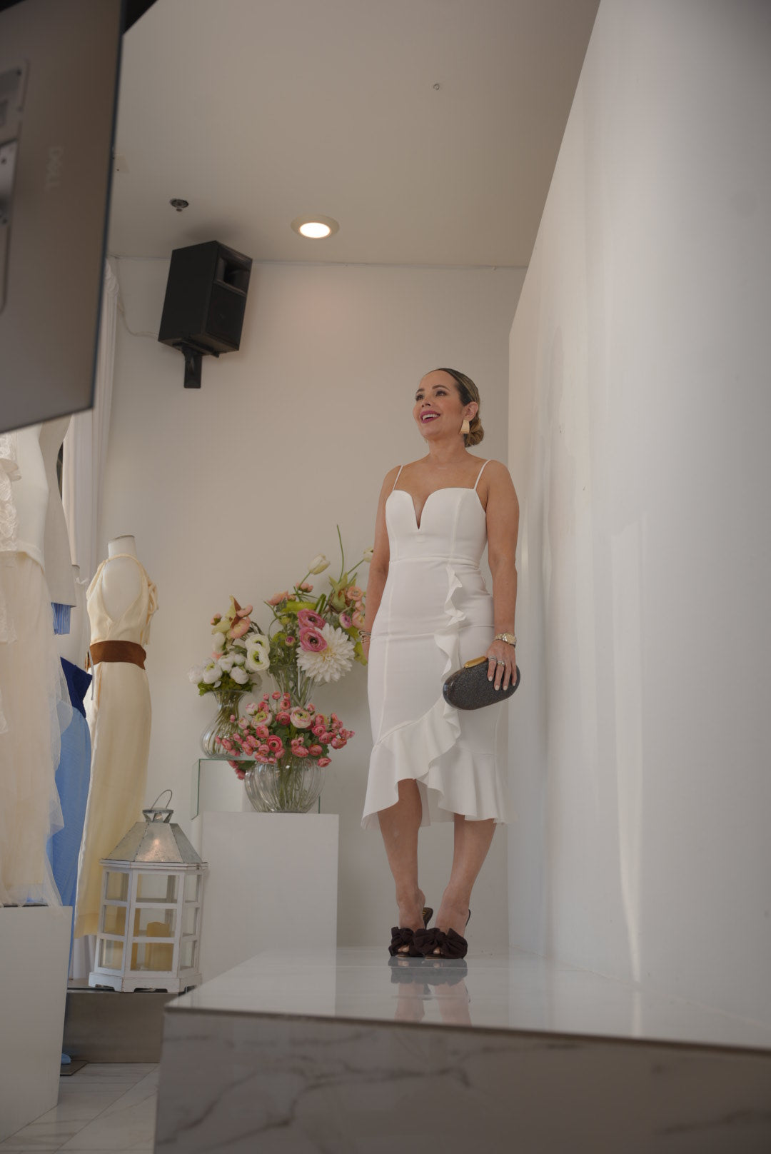 DRESS WHITE