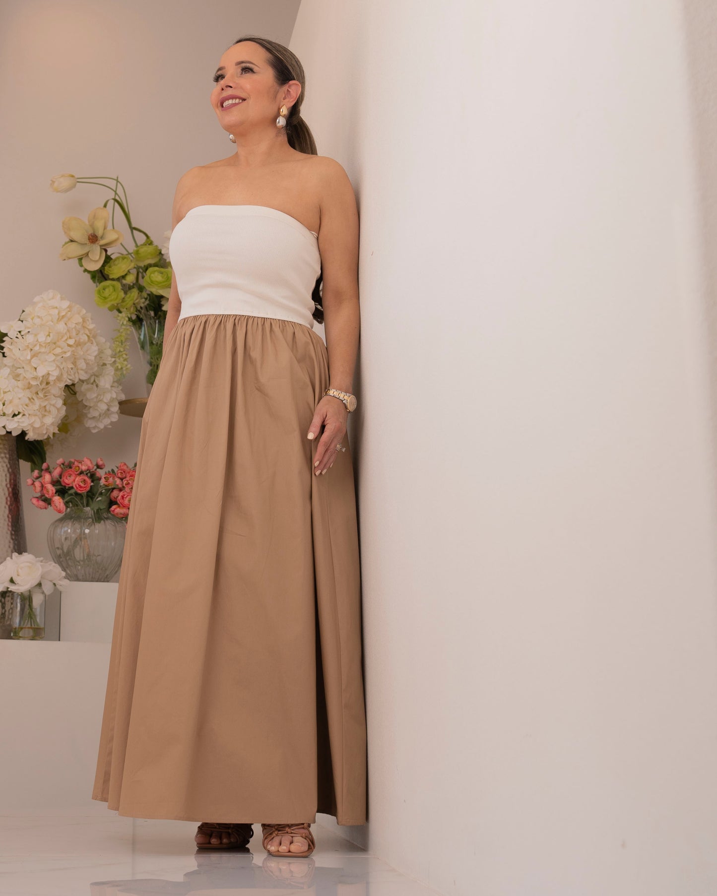 DRESS STRAPLESS