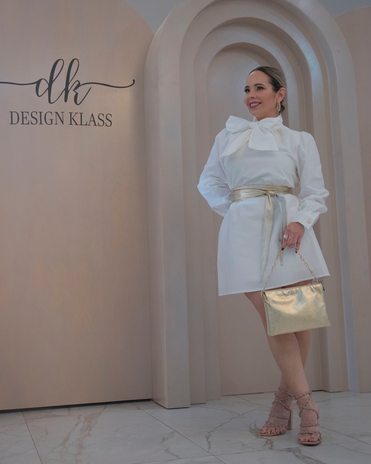 DRESS WHITE