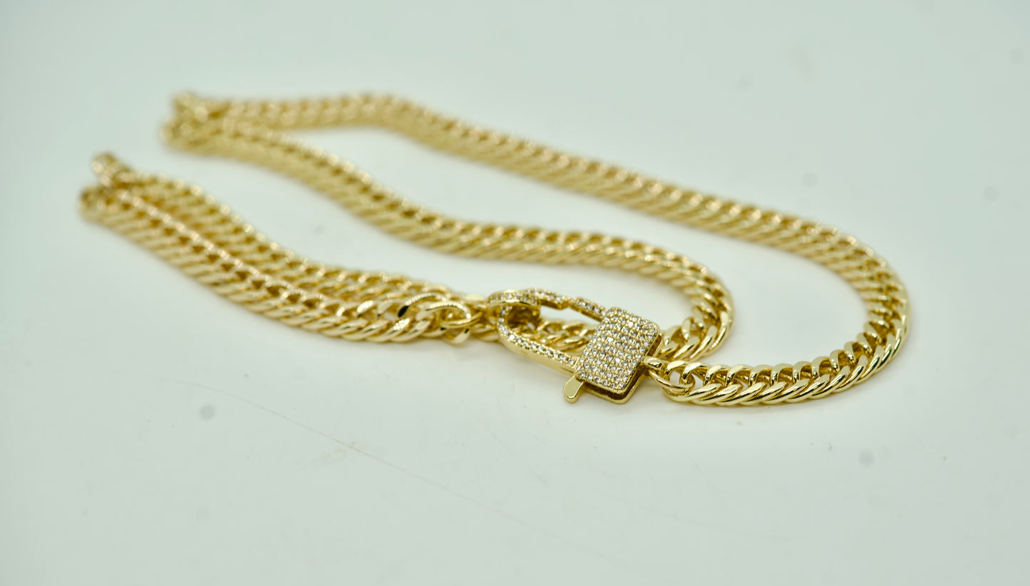 NECKLANCE GOLD PLATED
