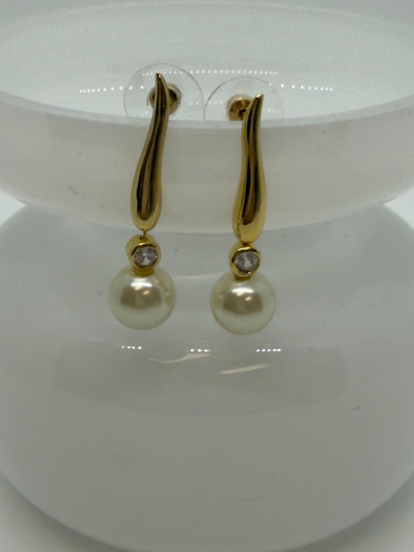 EARING PEARL