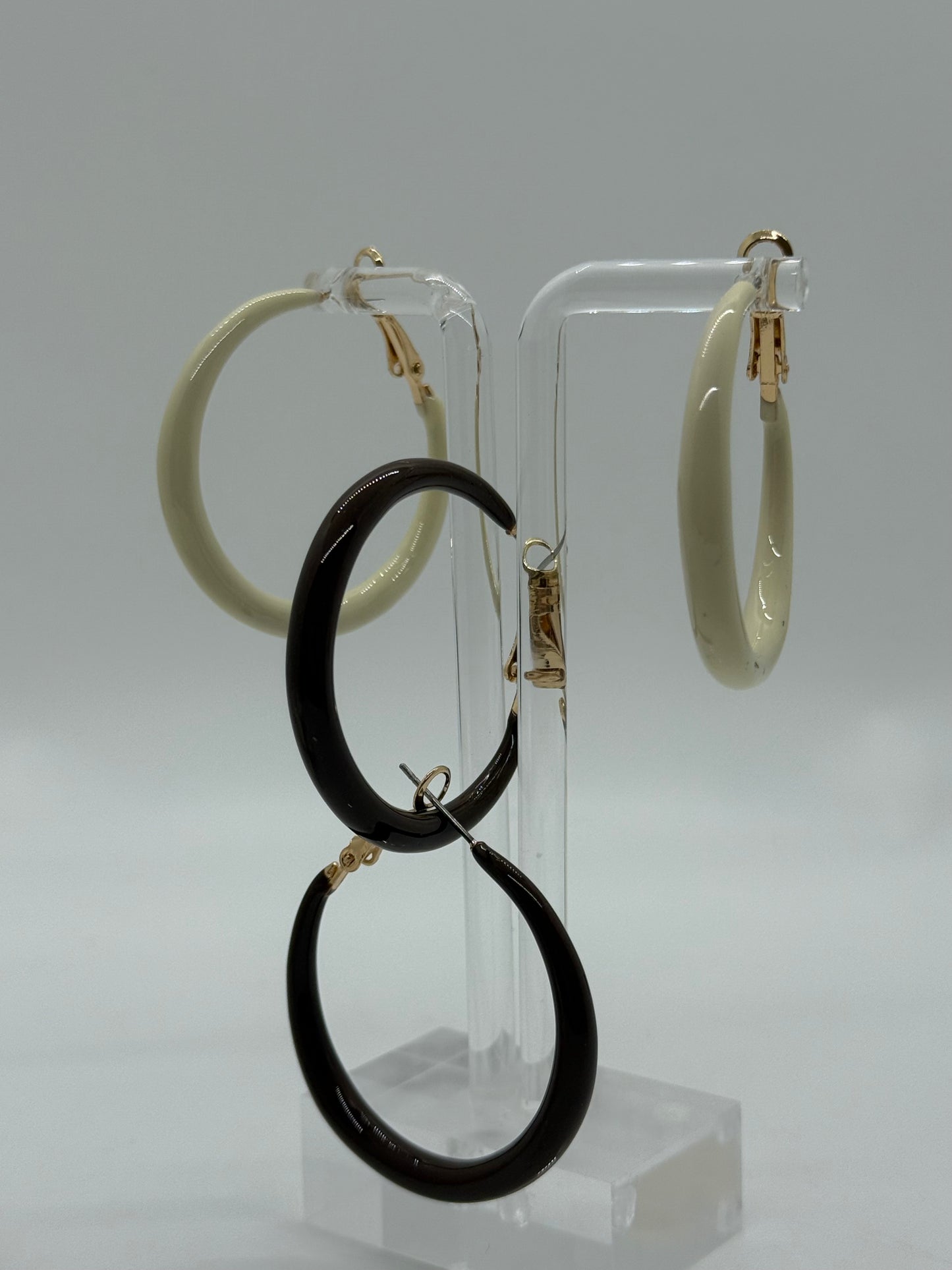 HOOP EARRING