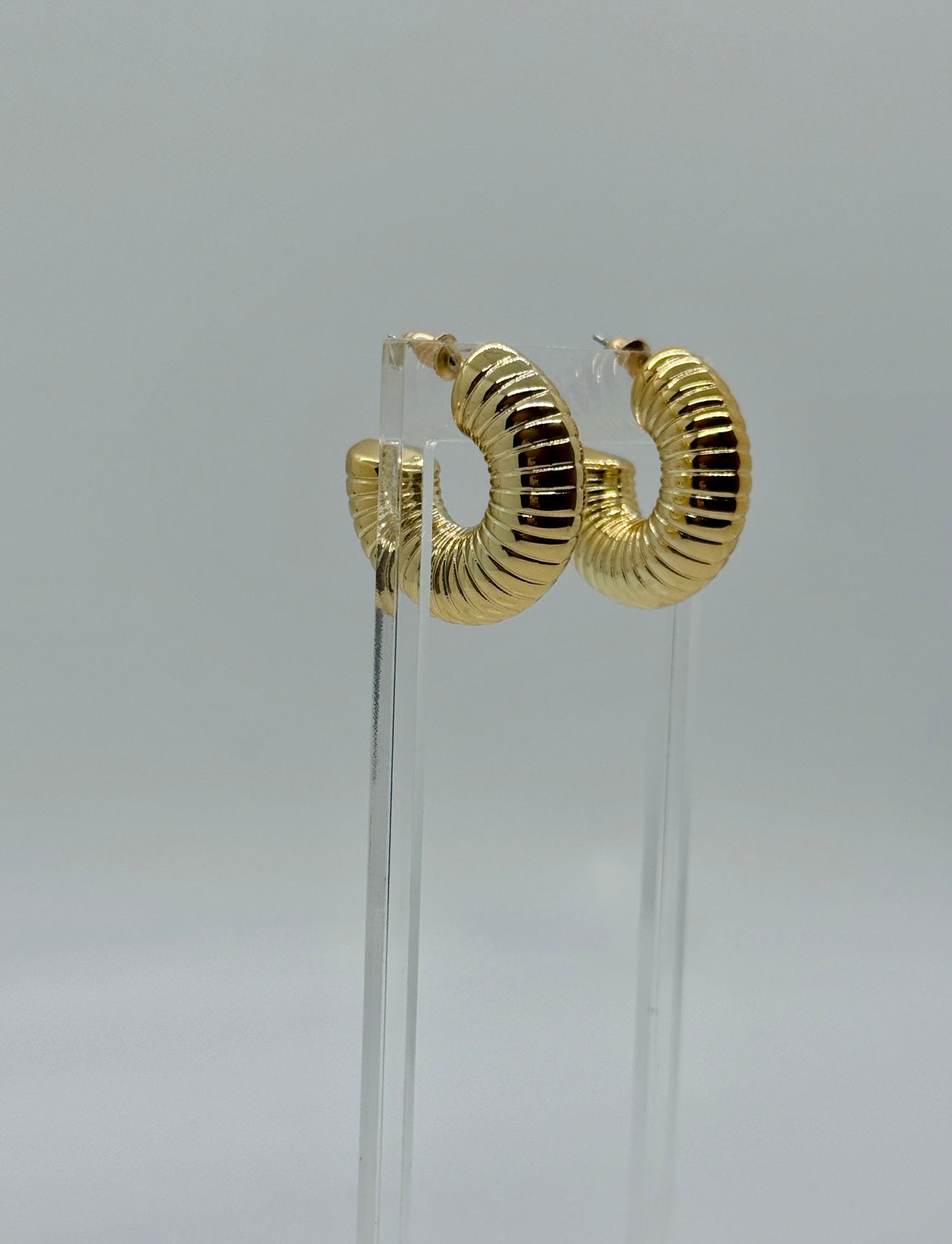 HOOP EARRINGS