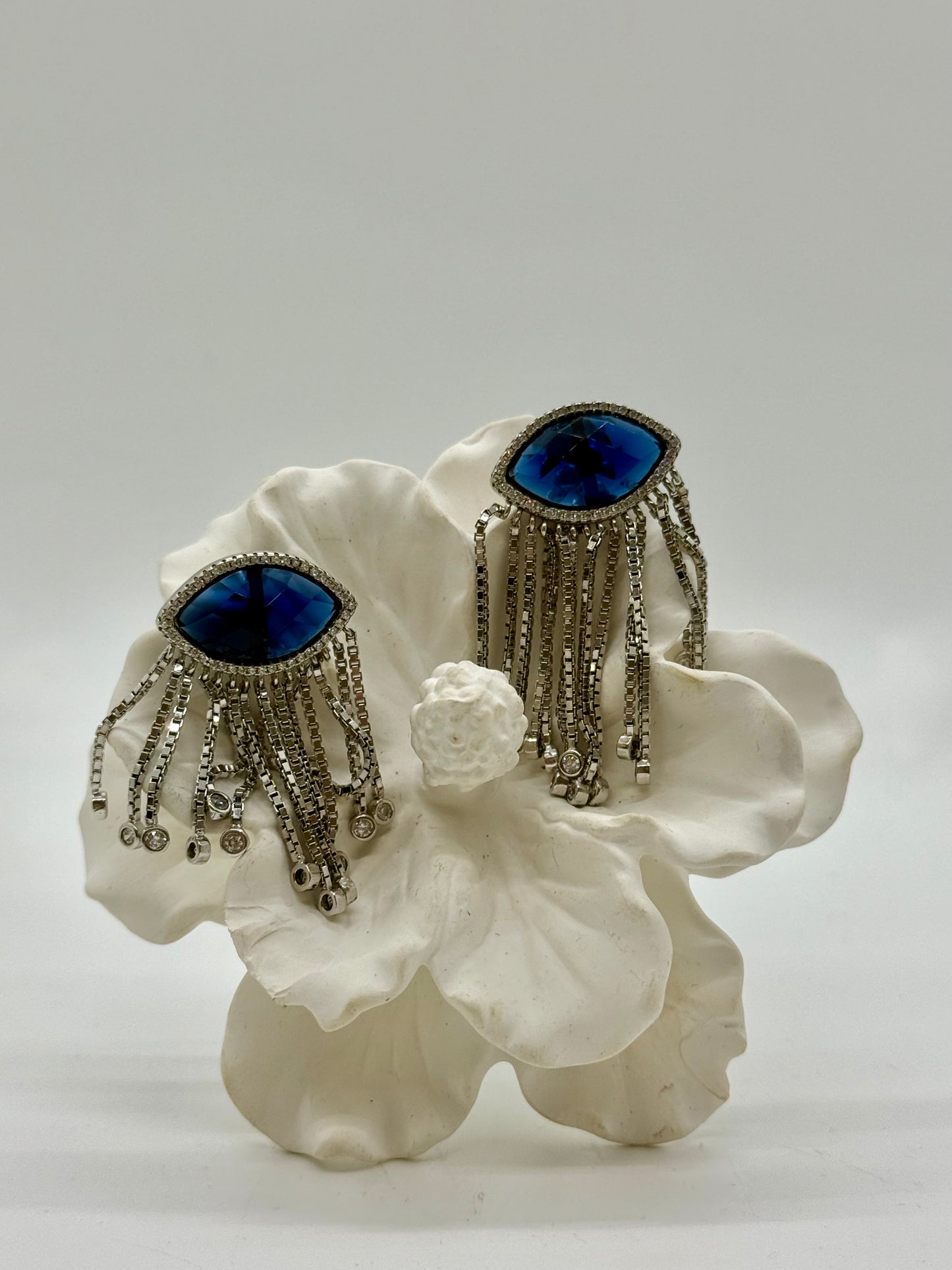 EARRIN BLUE