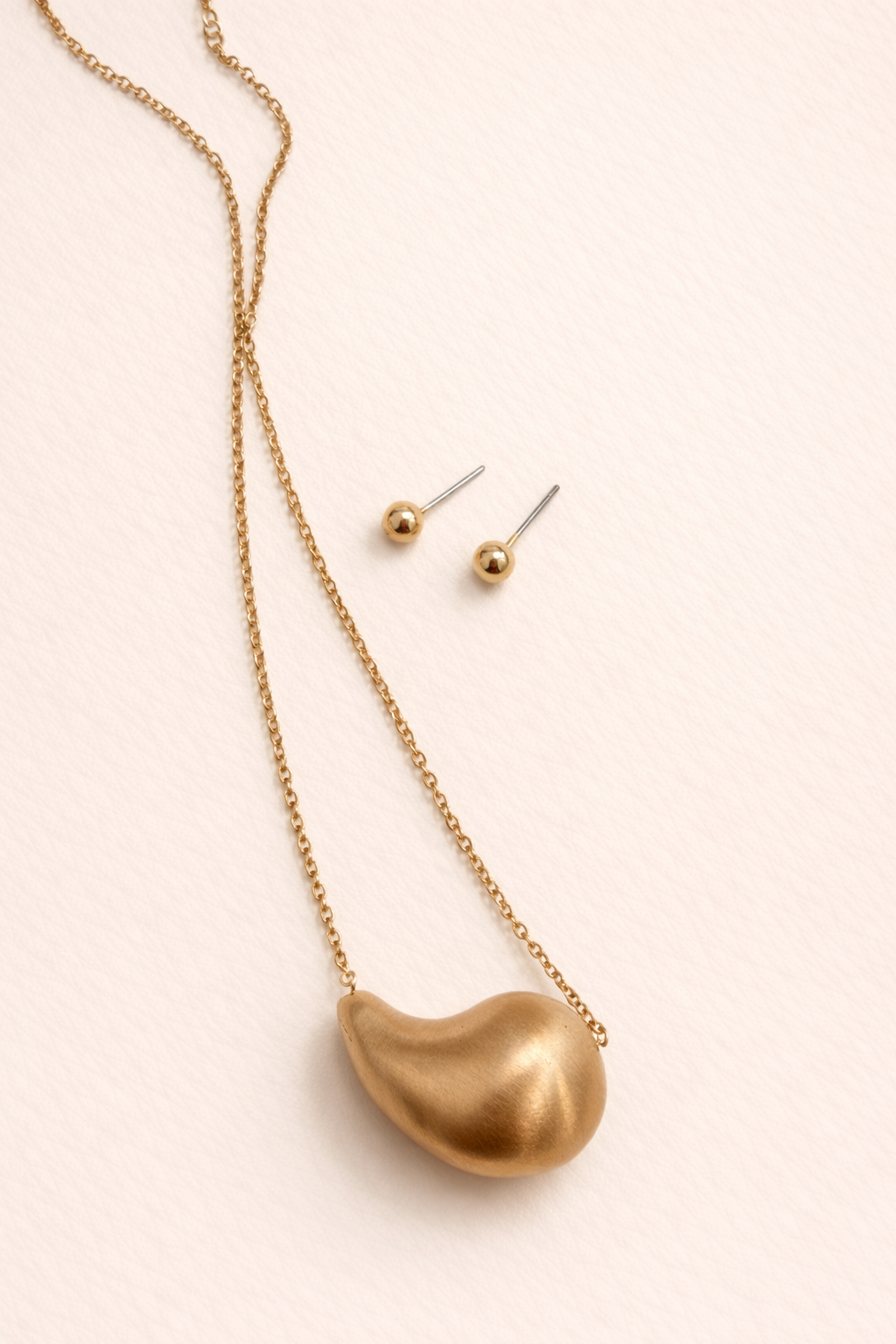 Necklace And Earrings Set.