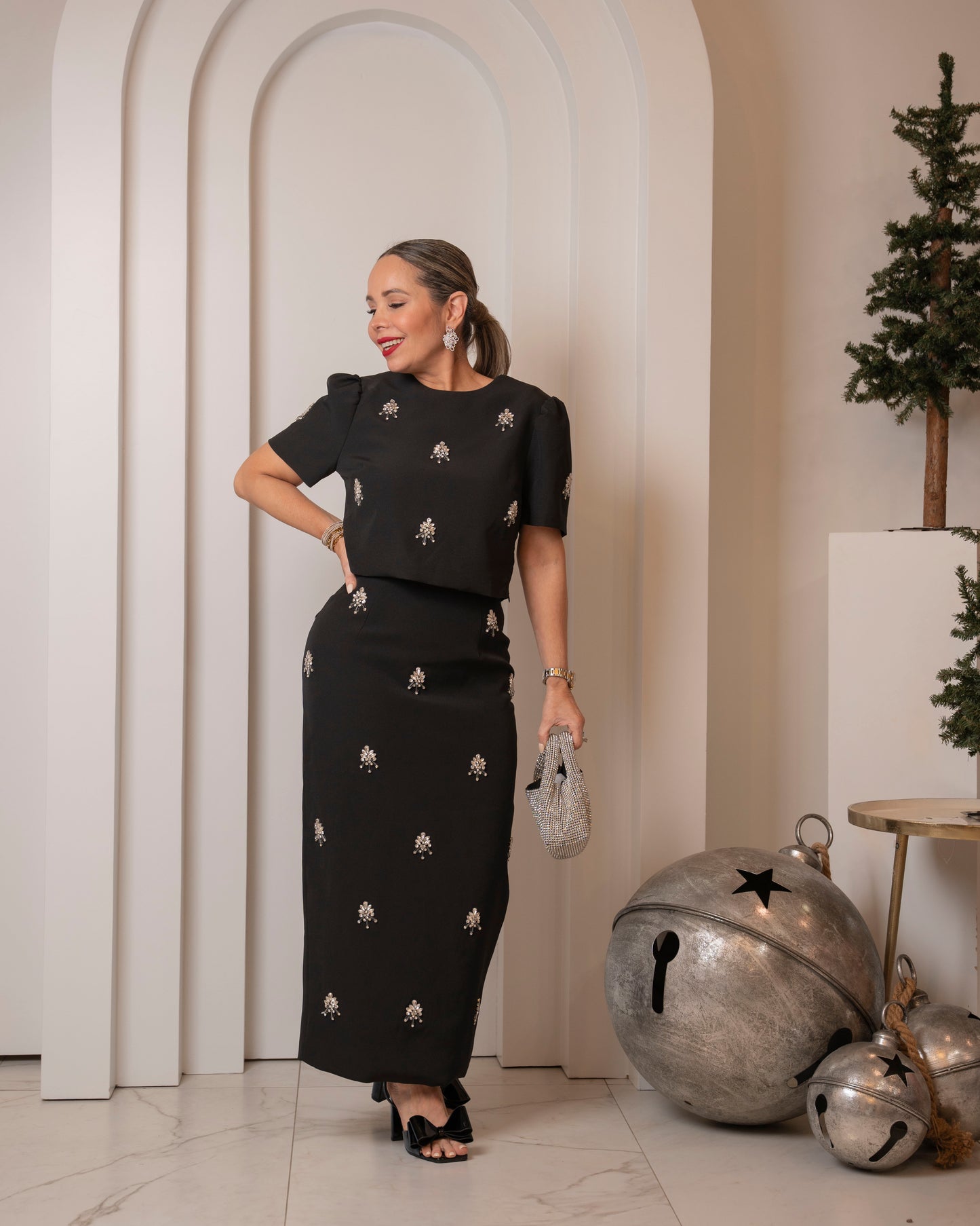 SET. TOP & SKIRT BLACK