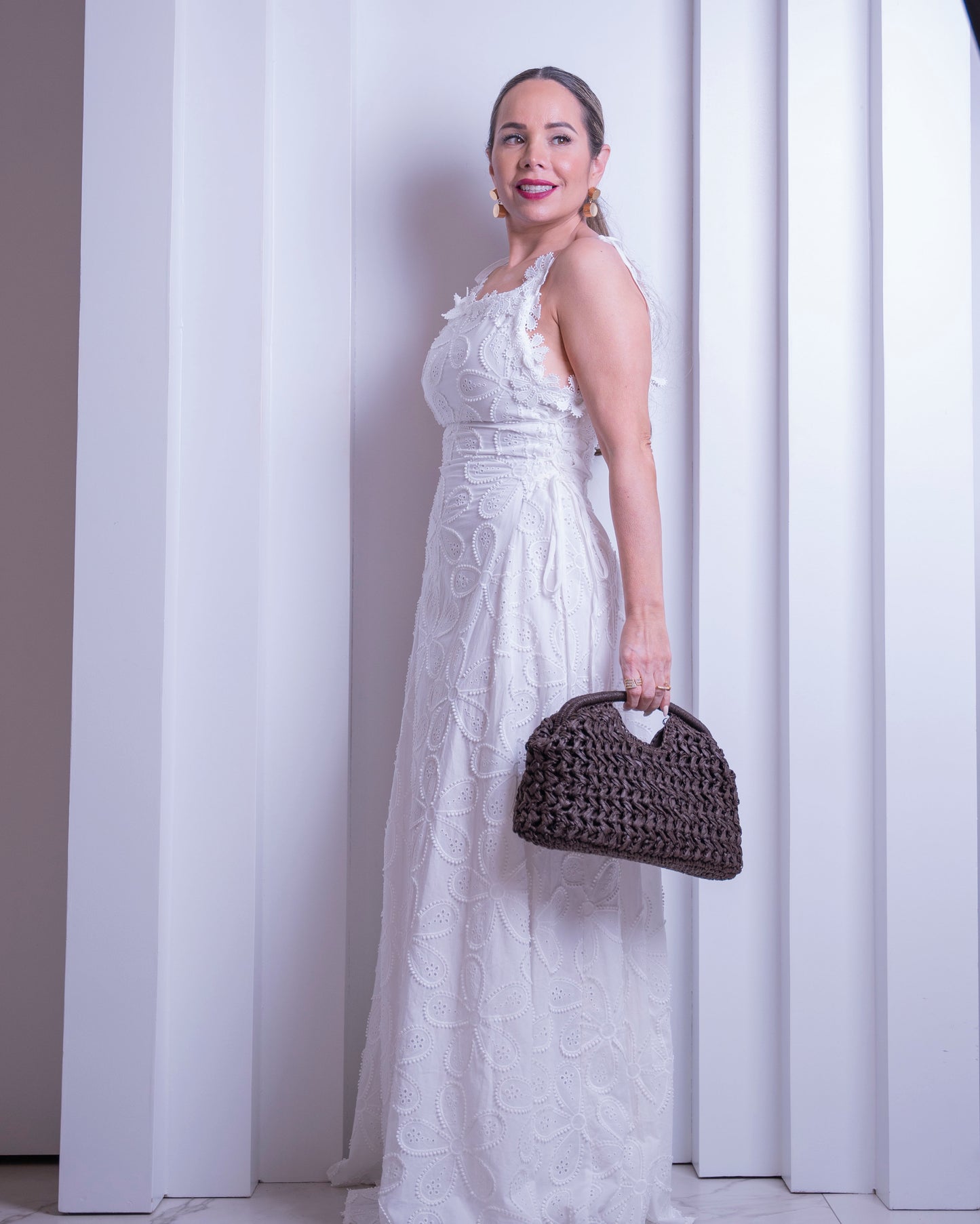 DRESS WHITE