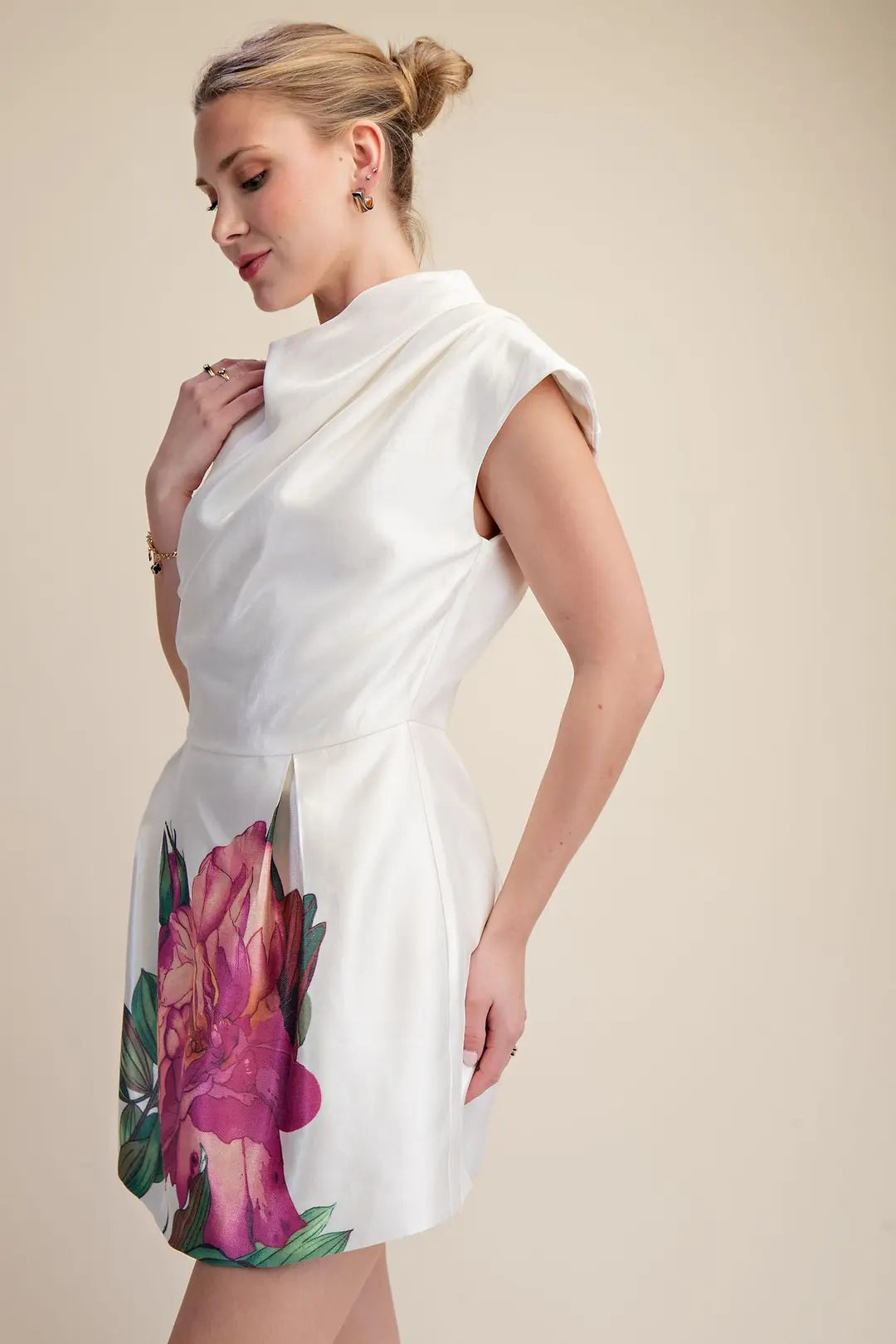 DRESS WHITE