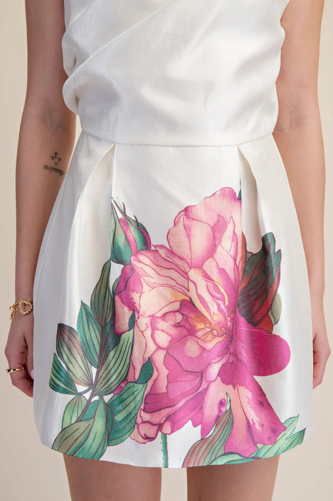 DRESS WHITE
