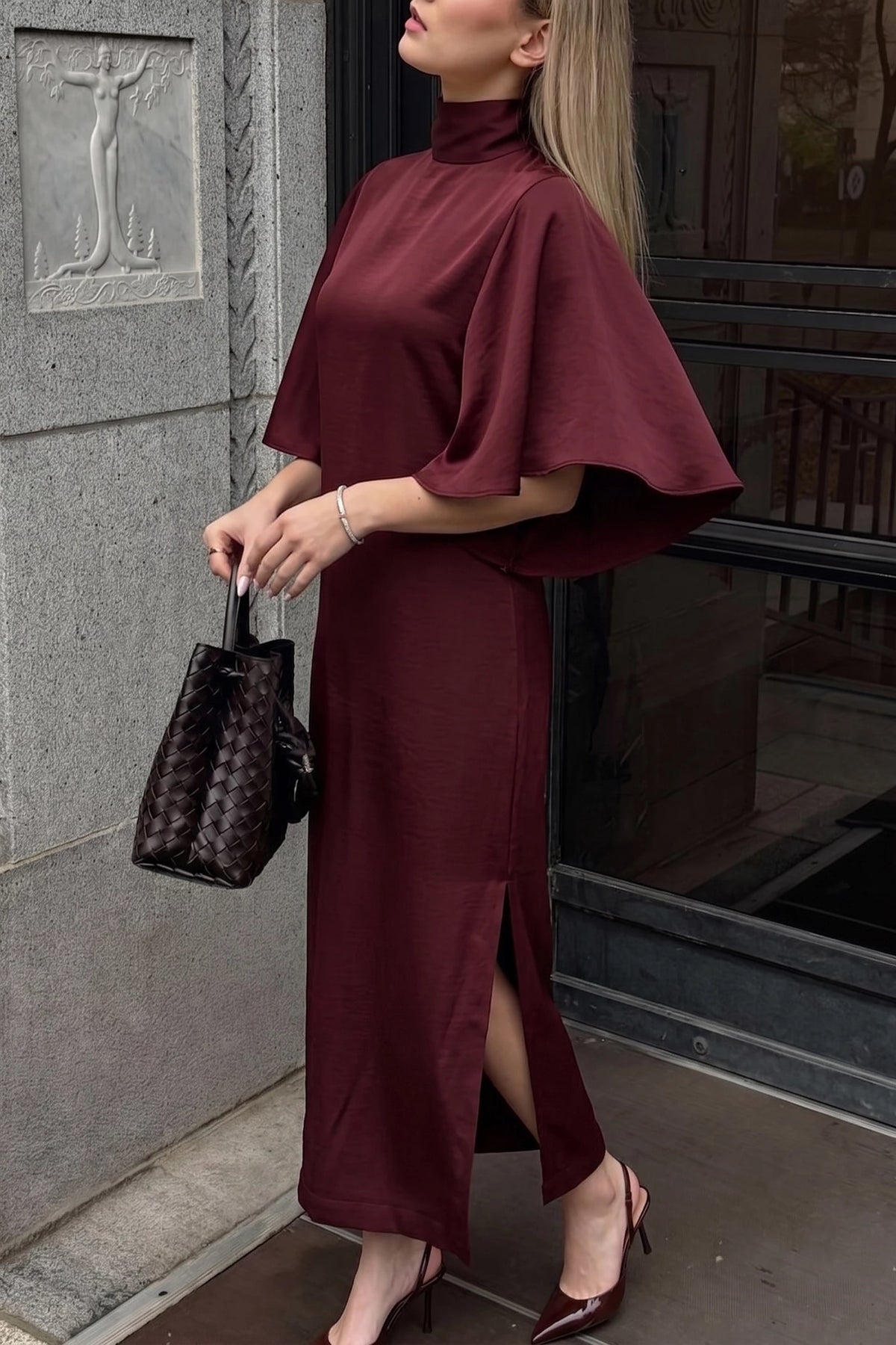 DRESS PLUM