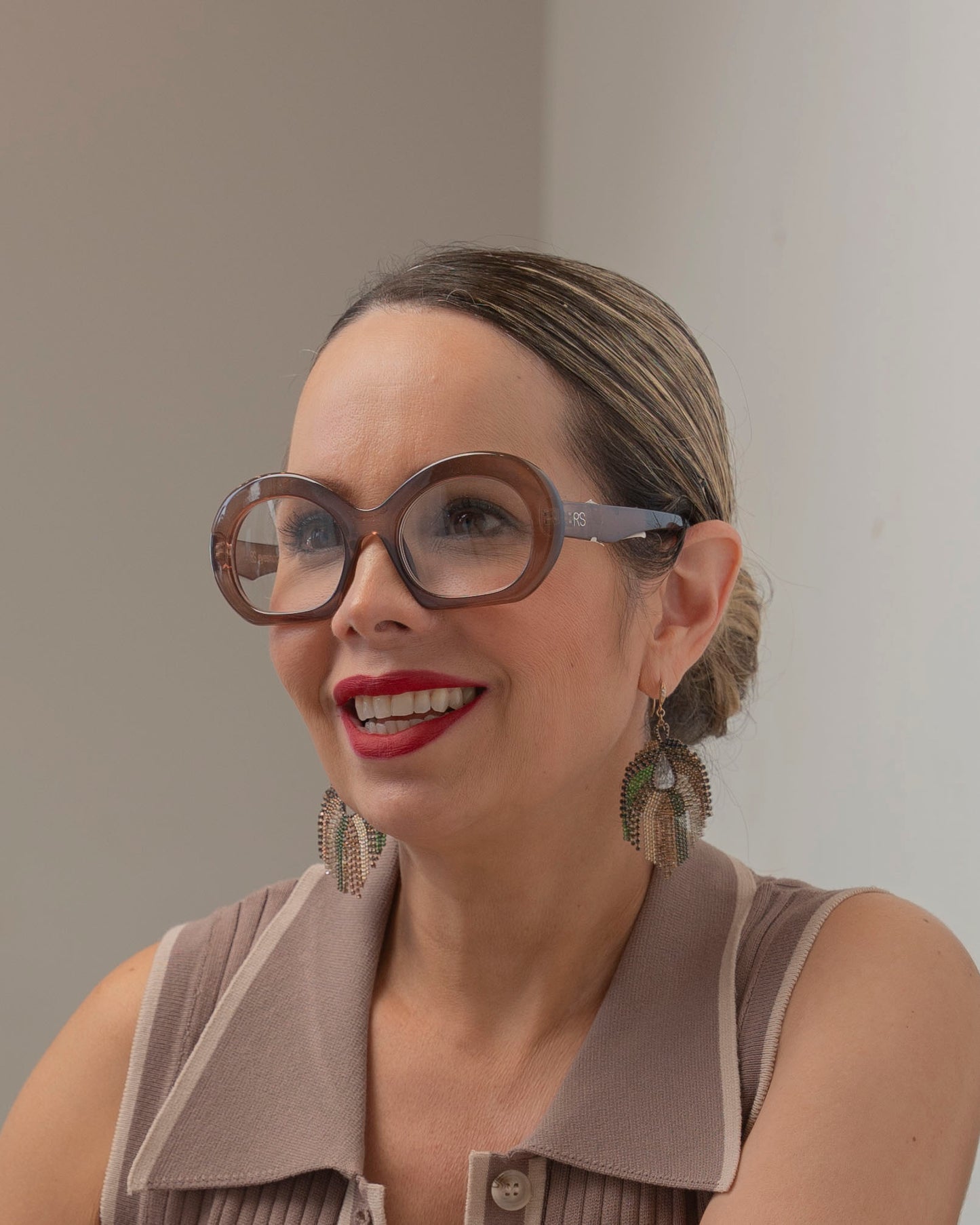 READERS GLASSES
