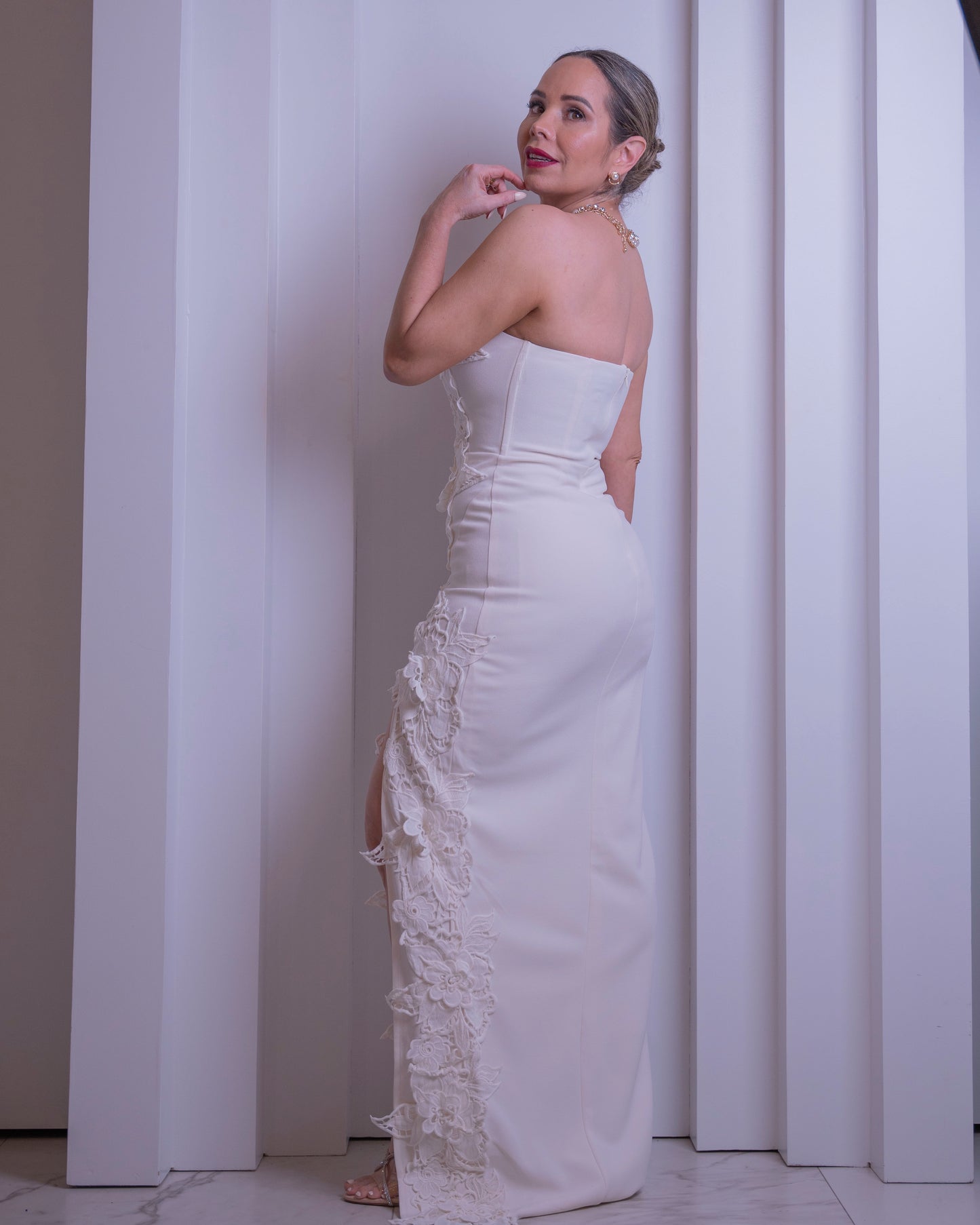 WHITE DRESS