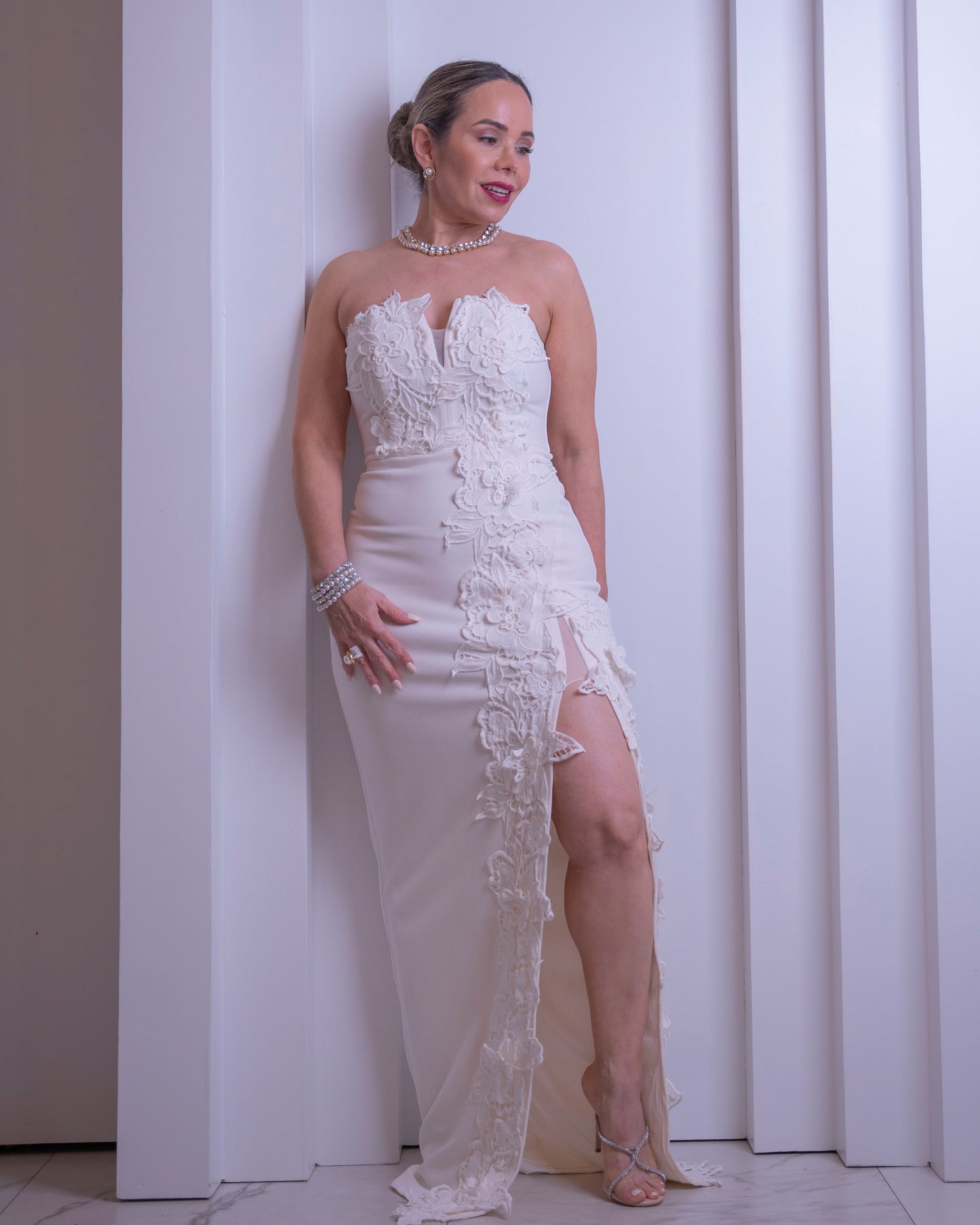 WHITE DRESS