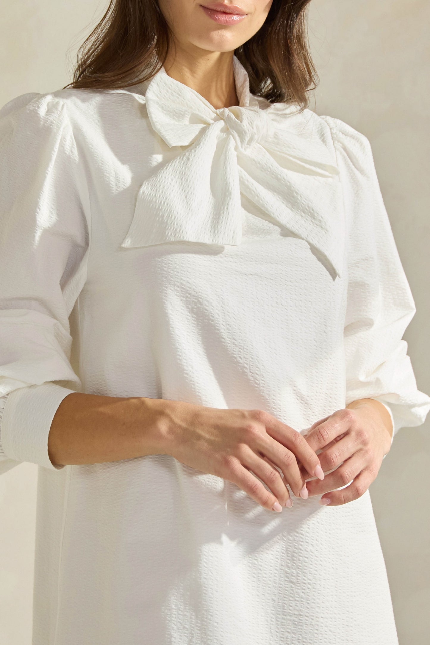 DRESS WHITE