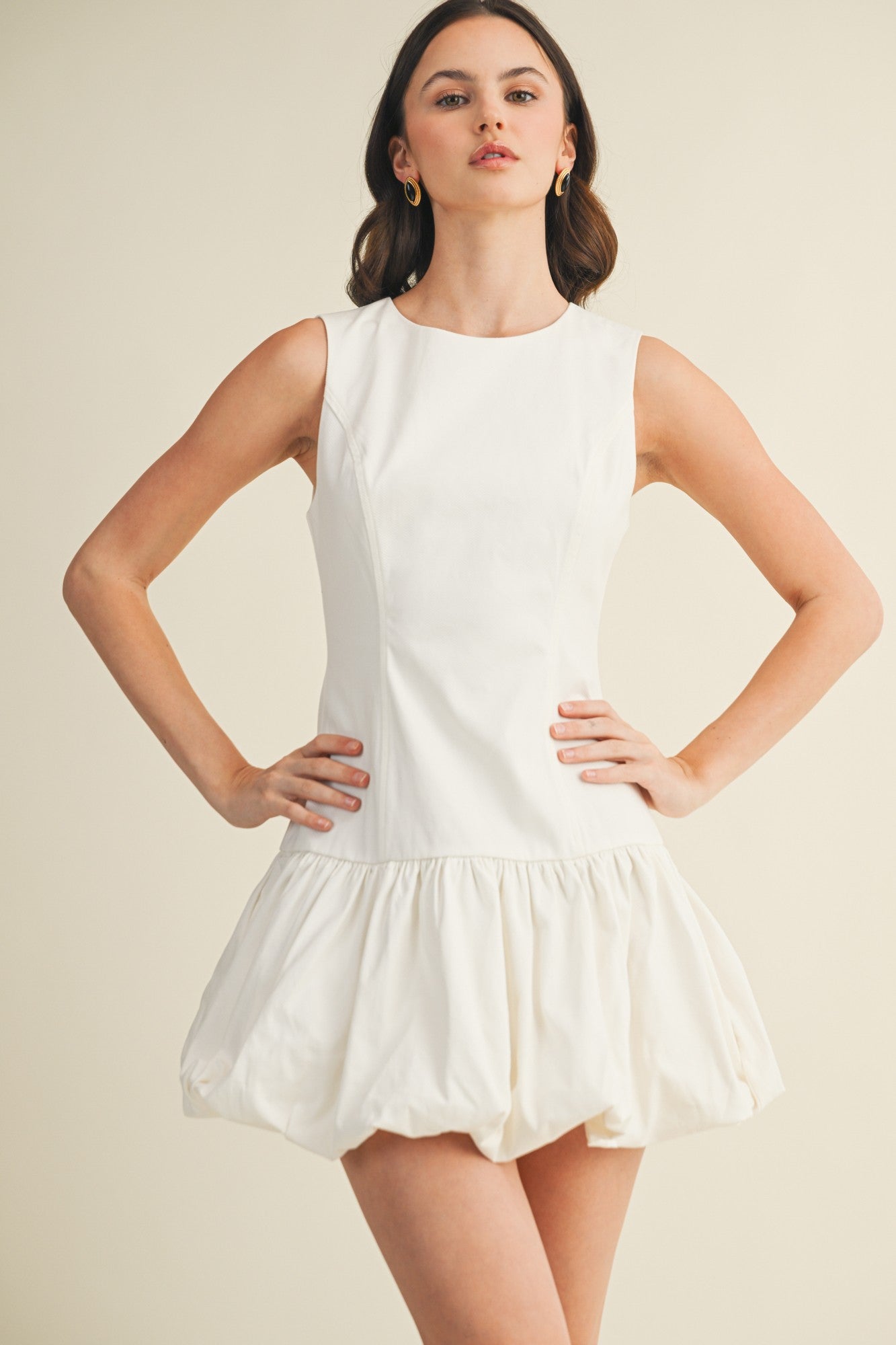 DRESS WHITE