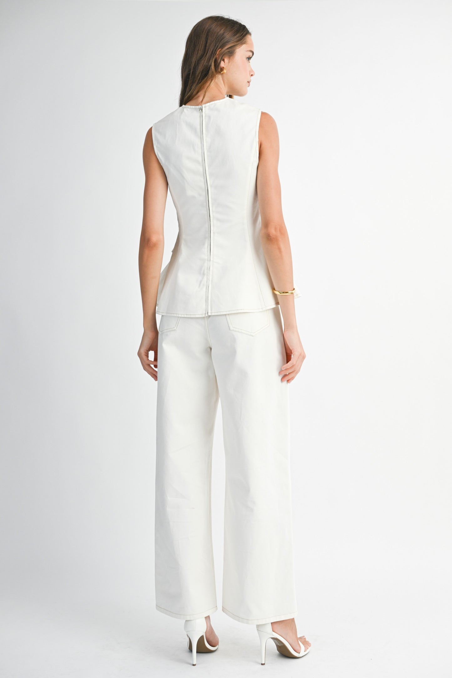 SET. PANTS & TOP OFF WHITE