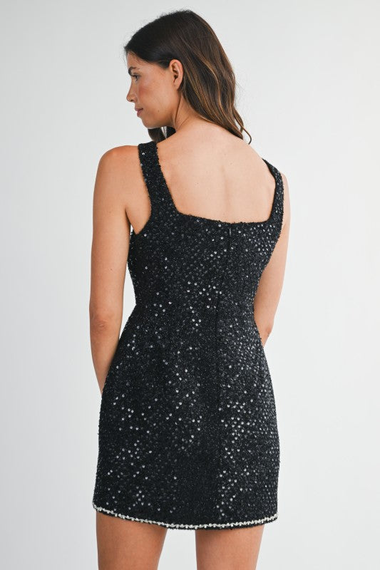 DRESS SEQUINS