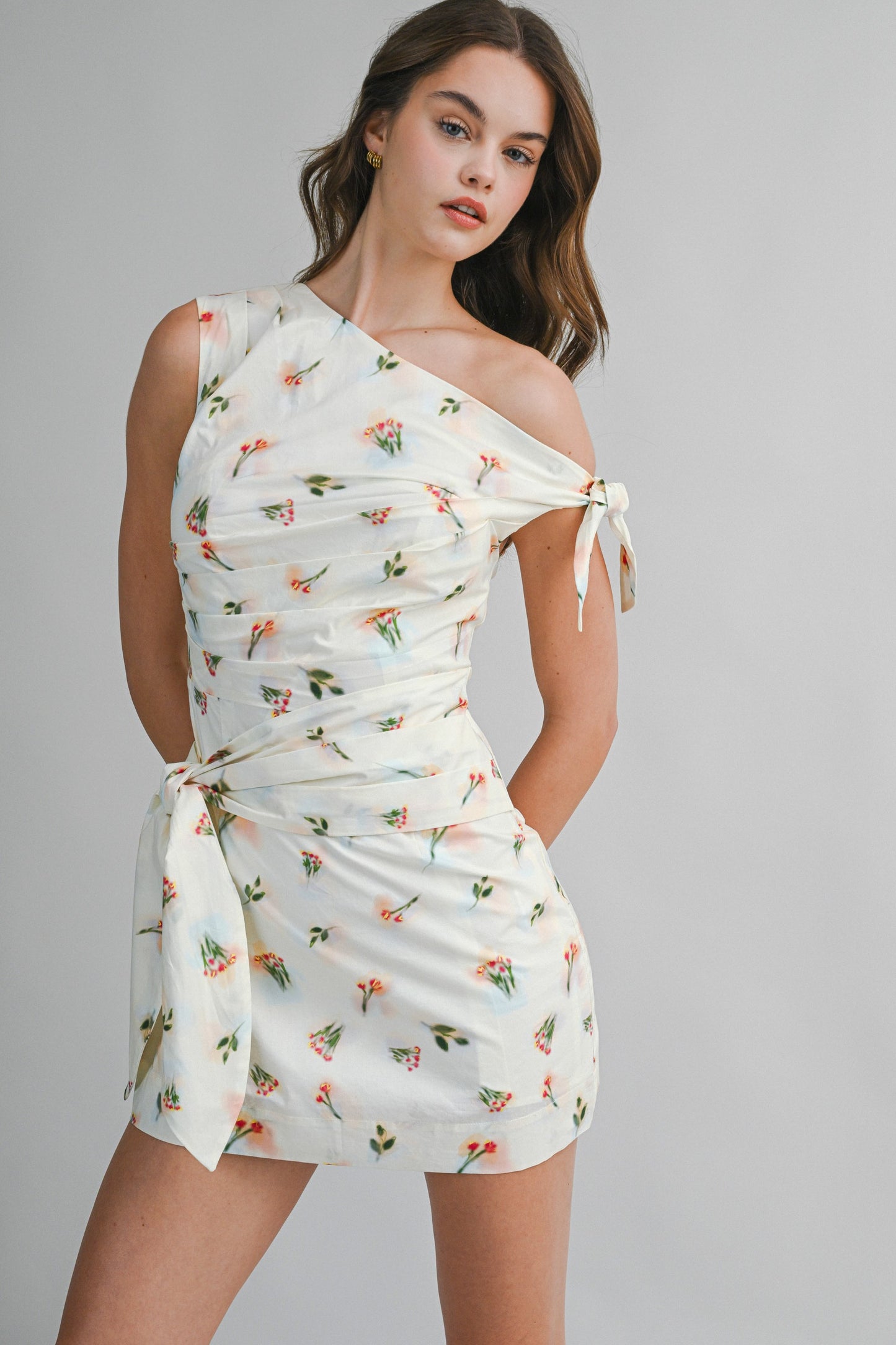 DRESS WHITE RED
