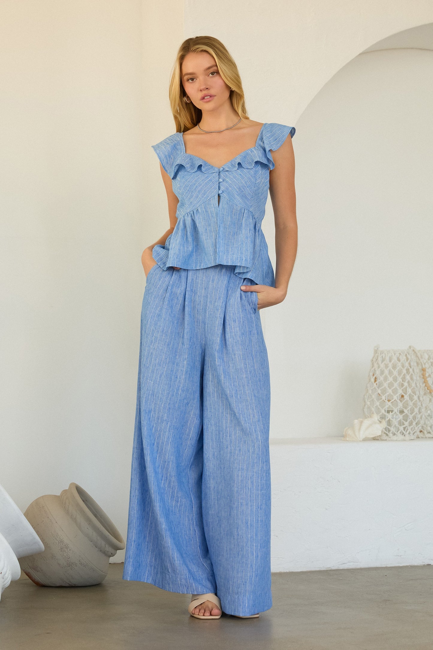 SET. TOP & PANTS