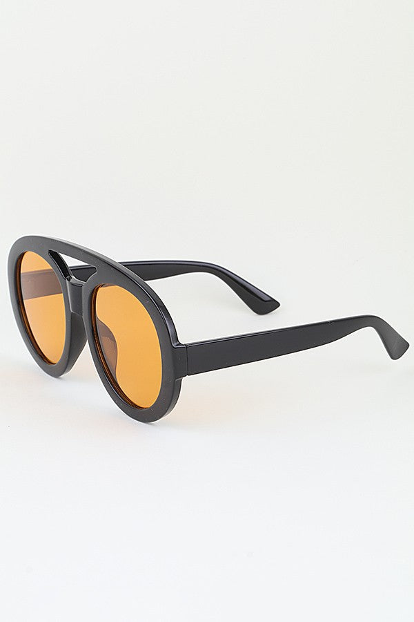 SUNGLASSES CHIC