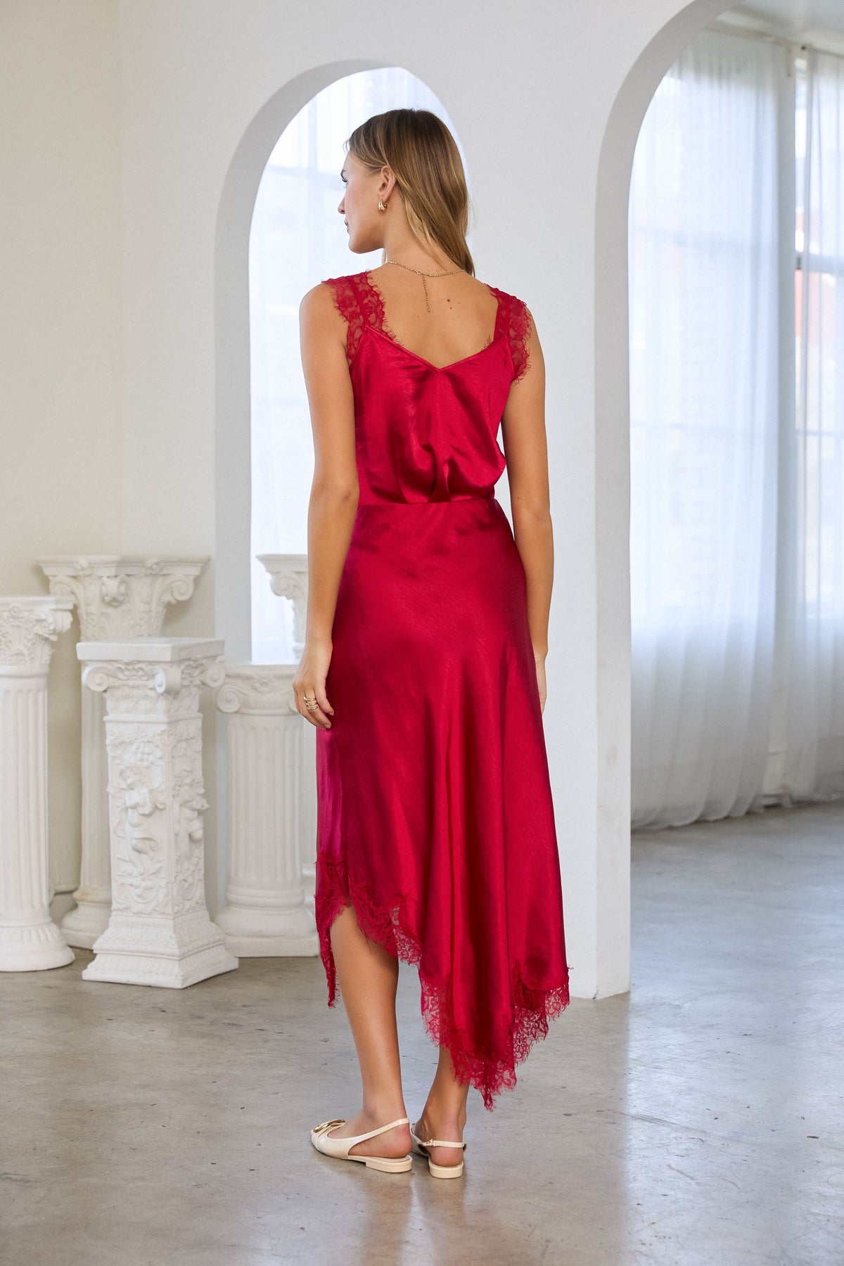TOP RED LACE