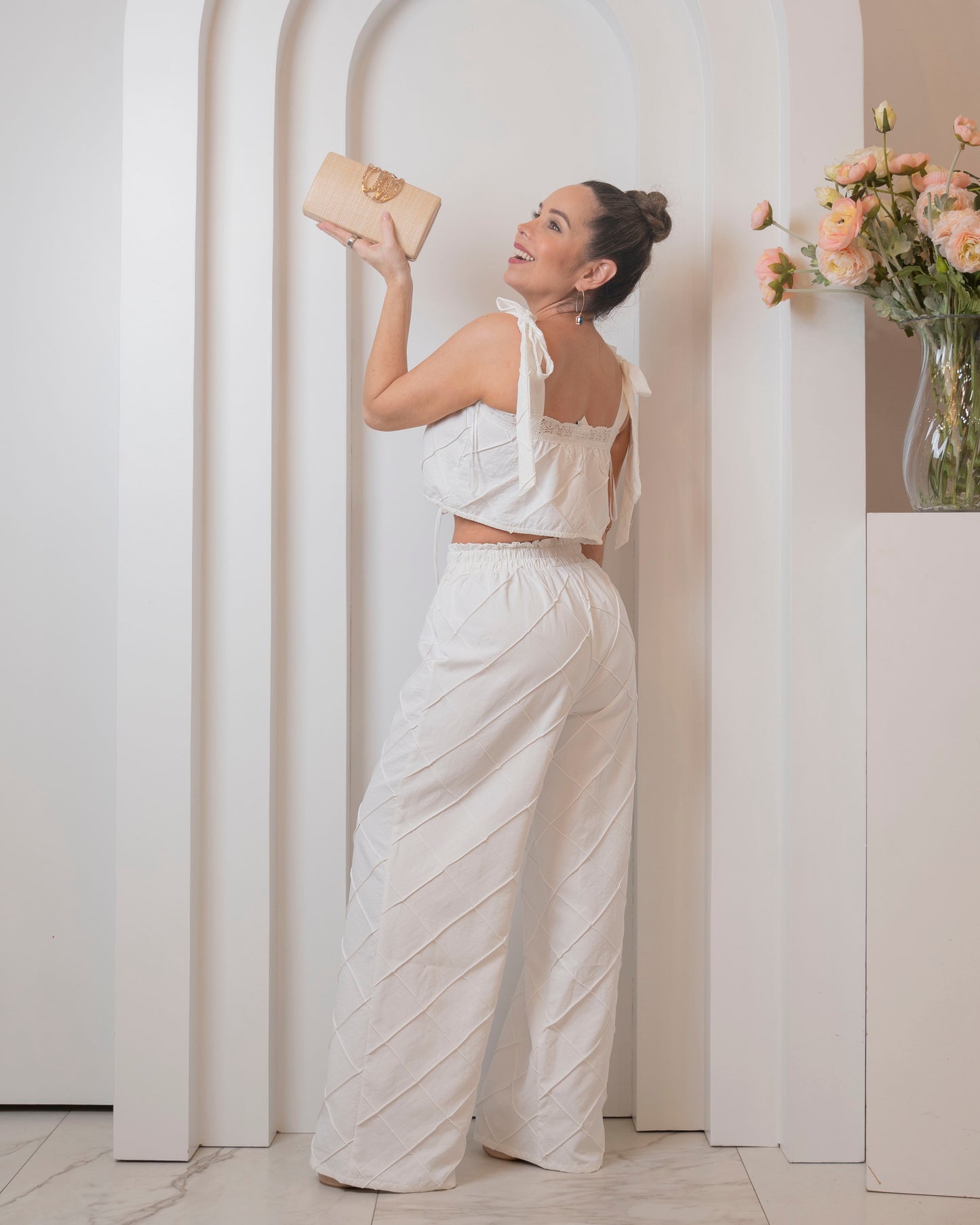 SET. PANTS & TOP WHITE