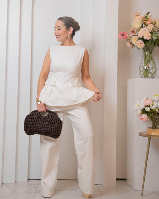 SET. PANTS & TOP OFF WHITE