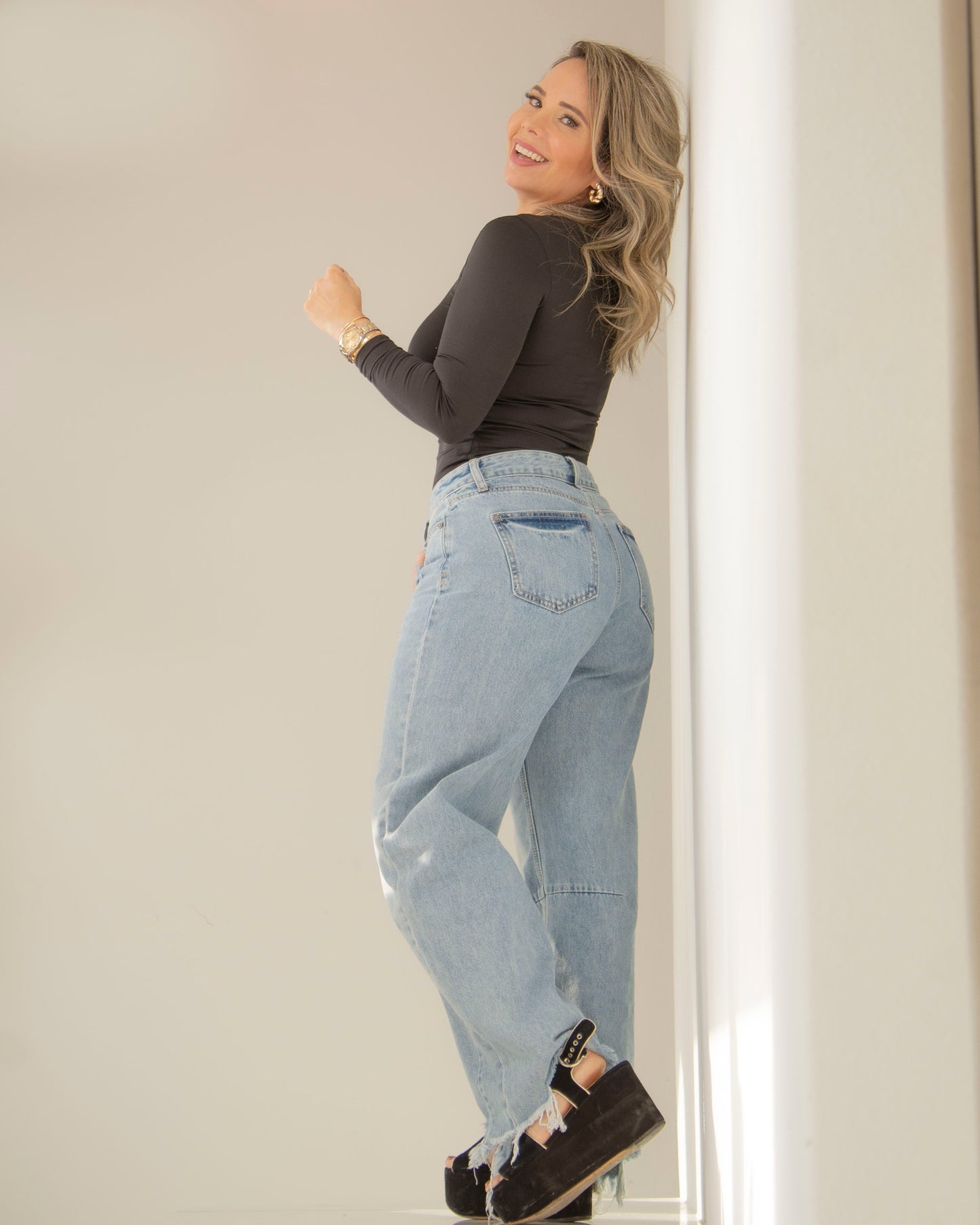 BARREL JEANS