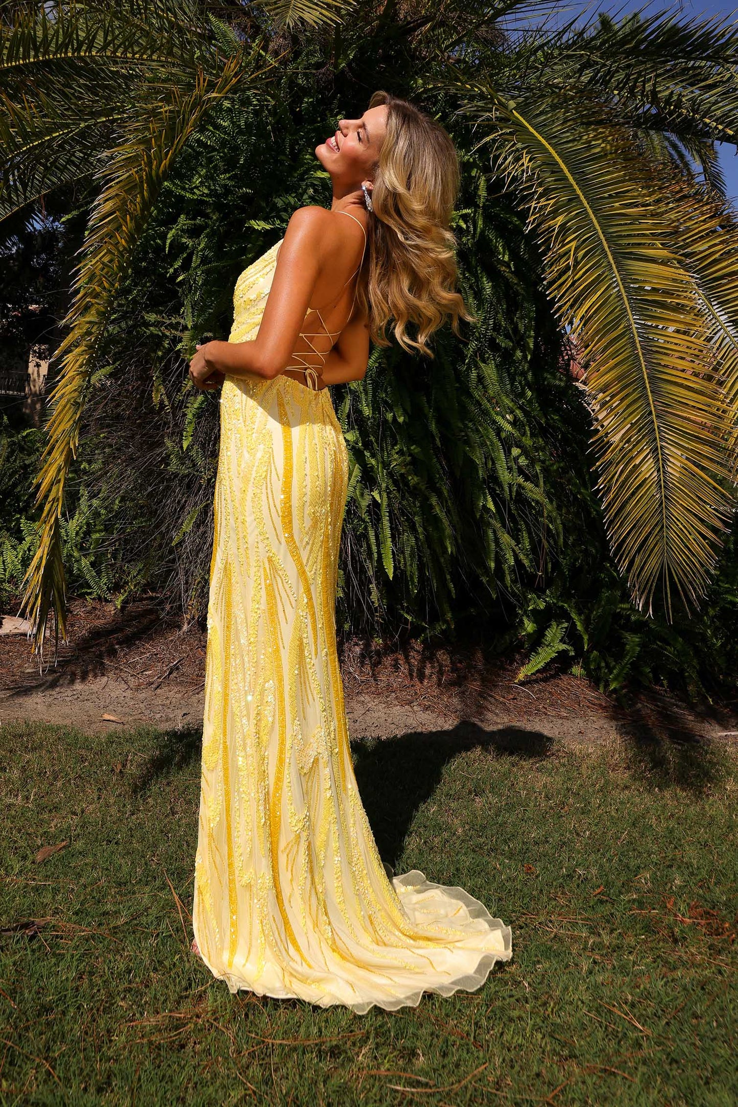 DRESS YELLOW