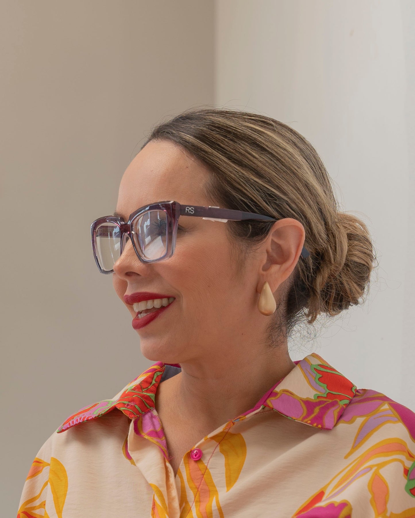 READERS GLASSES