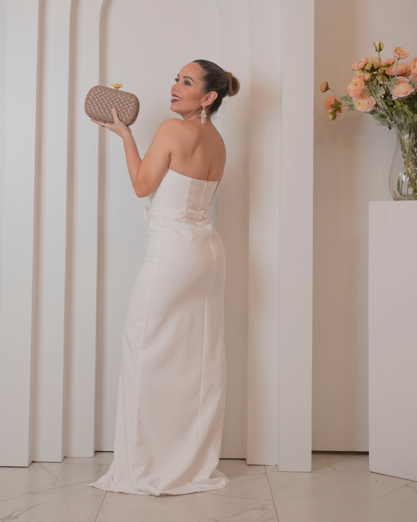 DRESS WHITE