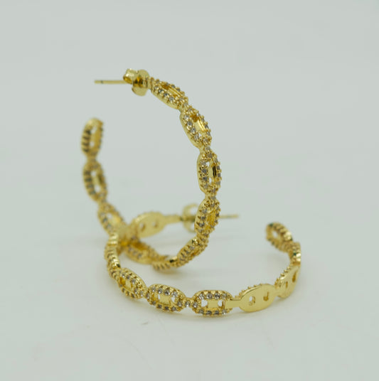 HOOP EARRINGS.