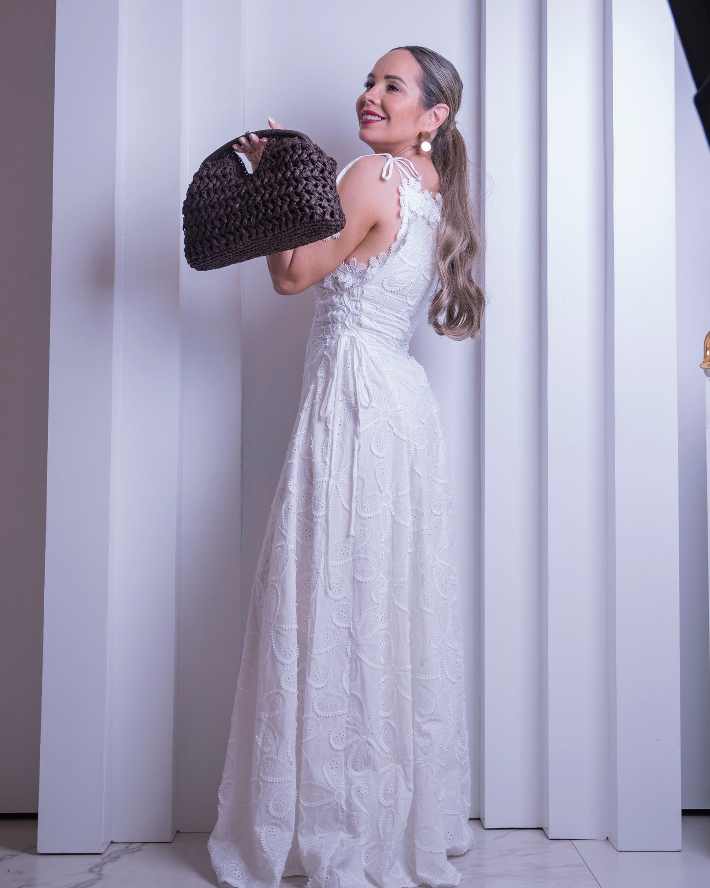 DRESS WHITE
