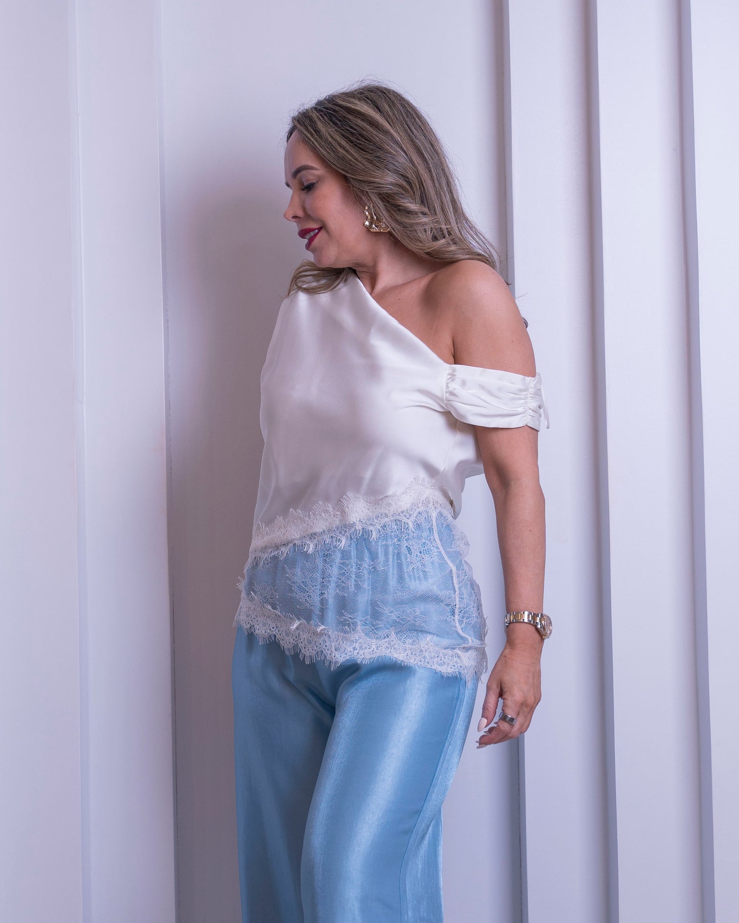 TOP IVORY