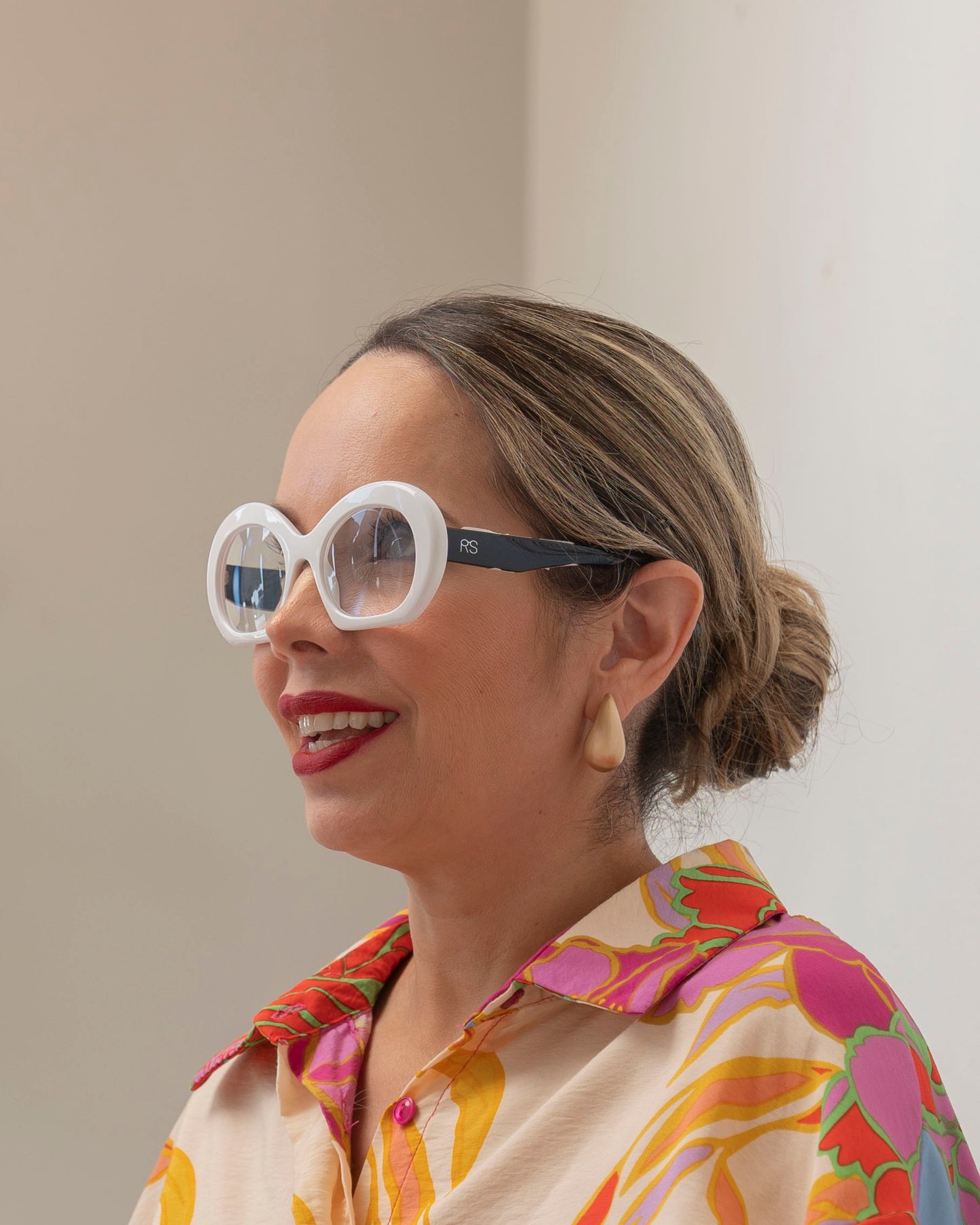 READERS GLASSES