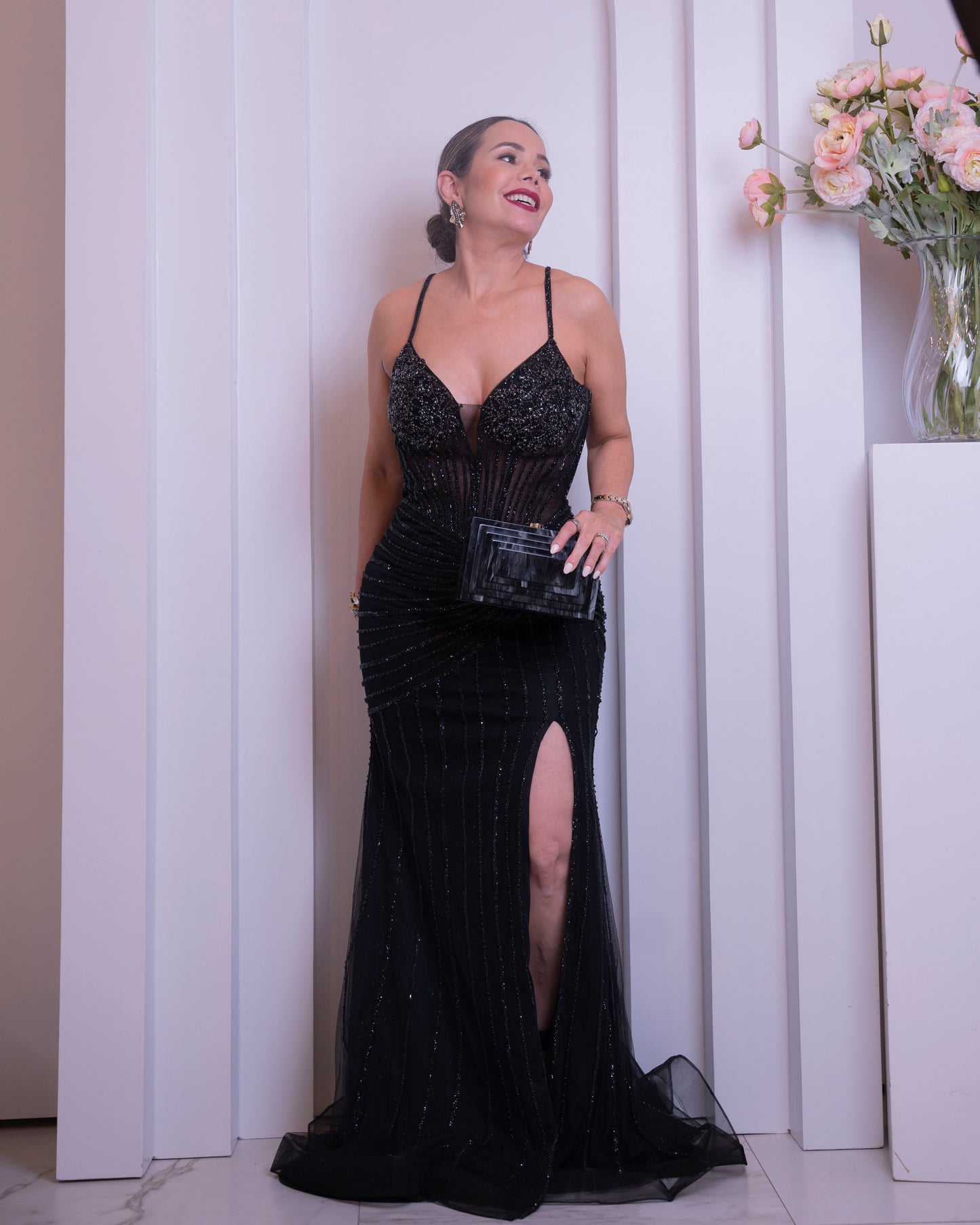 DRESS BACK