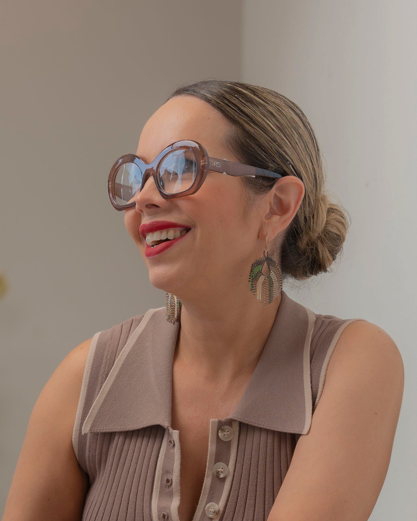 READERS GLASSES