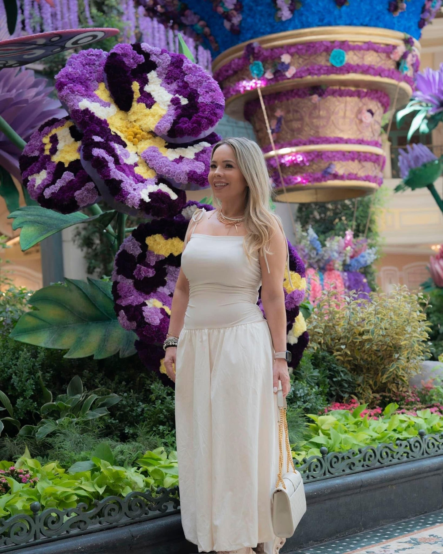 DRESS BEIGE