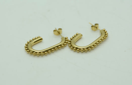 HOOP EARRINGS.