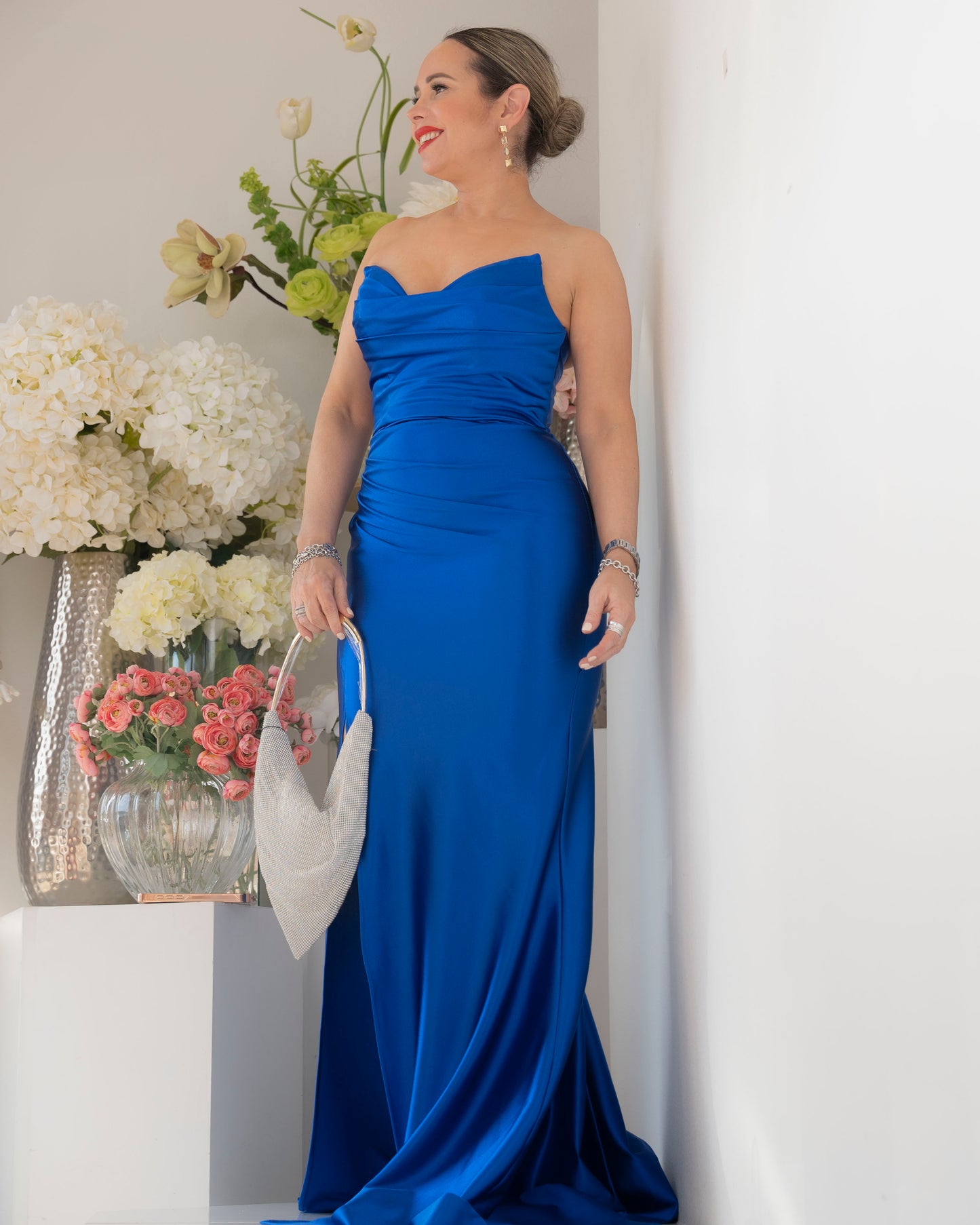 DRESS ROYAL
