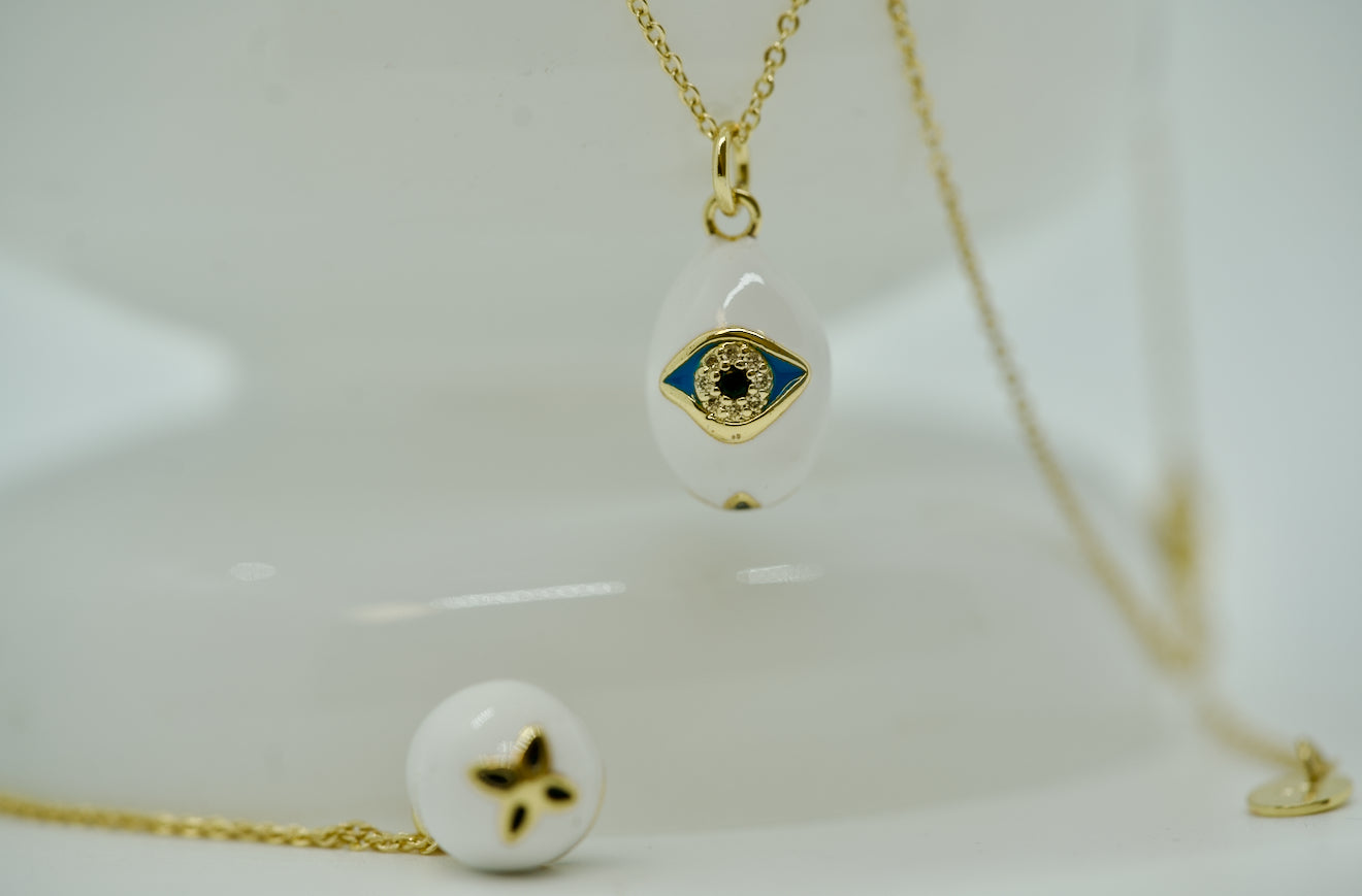 NECKLACE WHITE