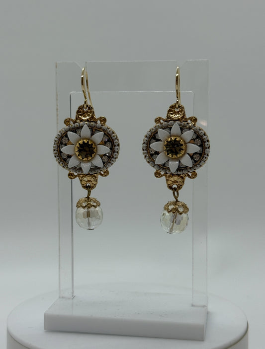 EARRING
